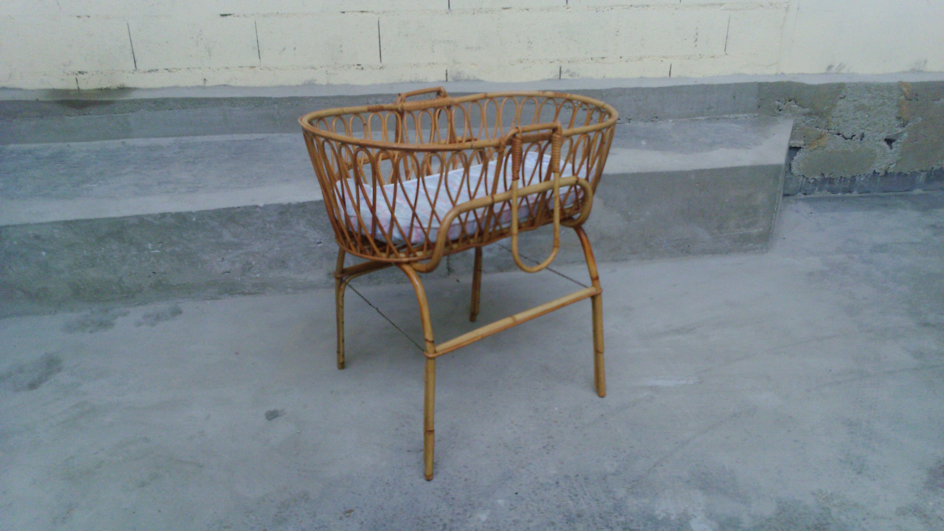 Cradle bassinet bed rattan of the 1960s