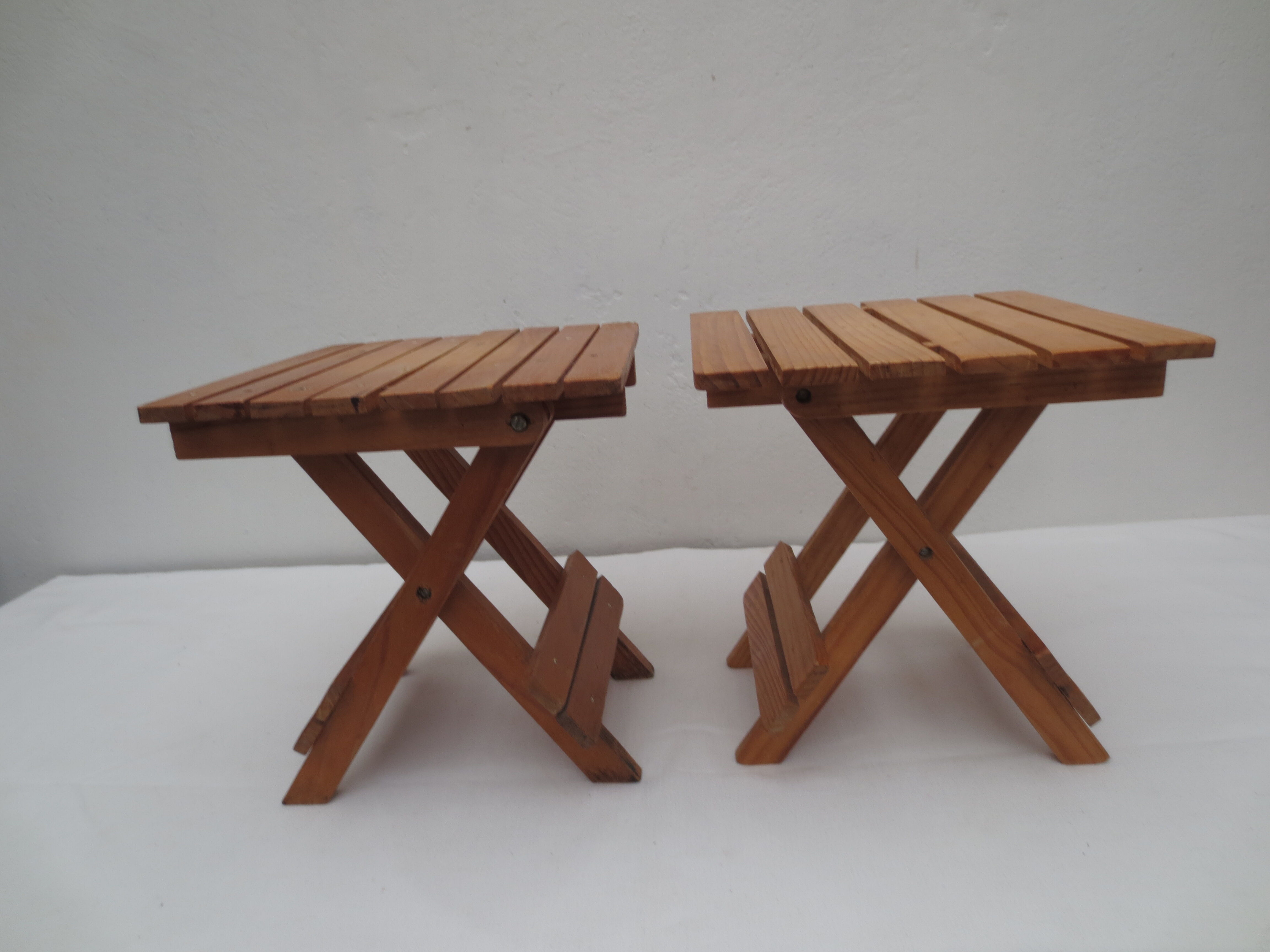 Set of 2 folding stools for children, wooden
