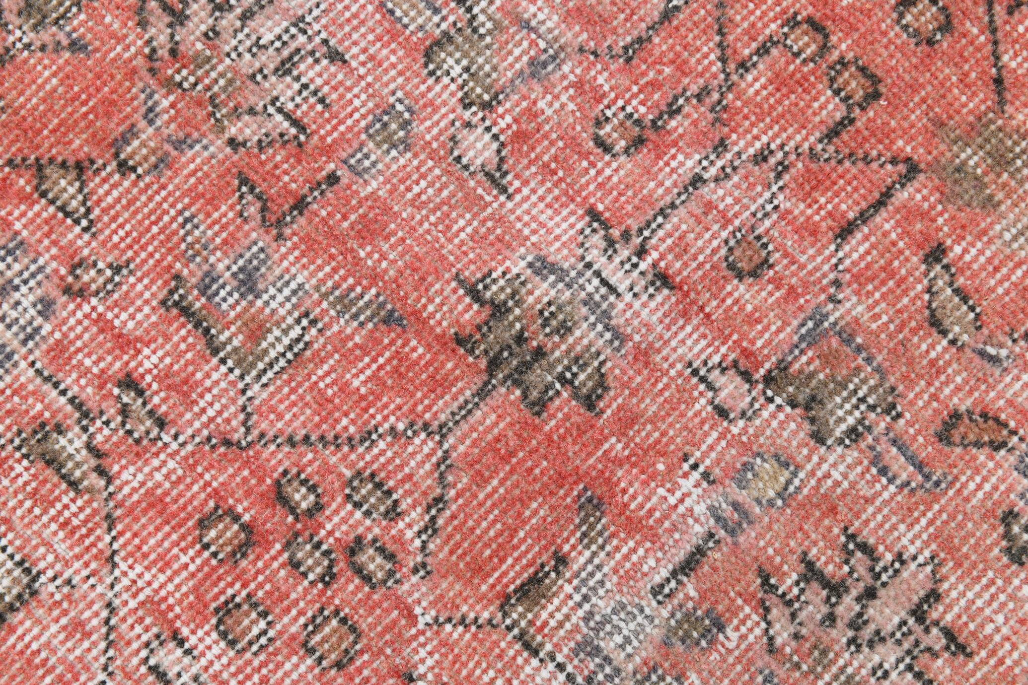 7x11 Pale Red Classic Vintage Rug, 204x335Cm