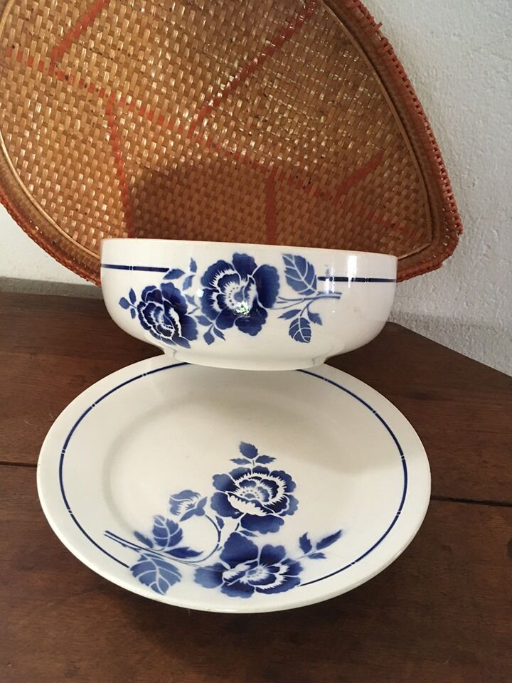 Ancient flowered salad bowl in blue St Amand