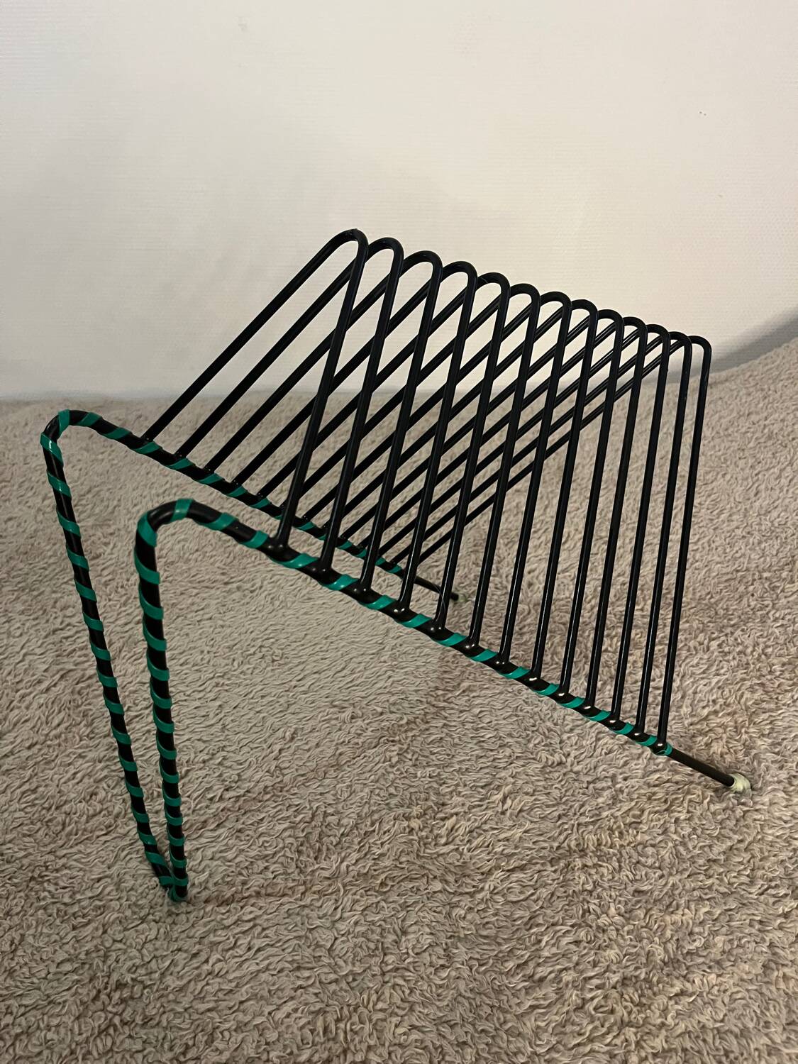 Range, vinyl record holder from the 80s