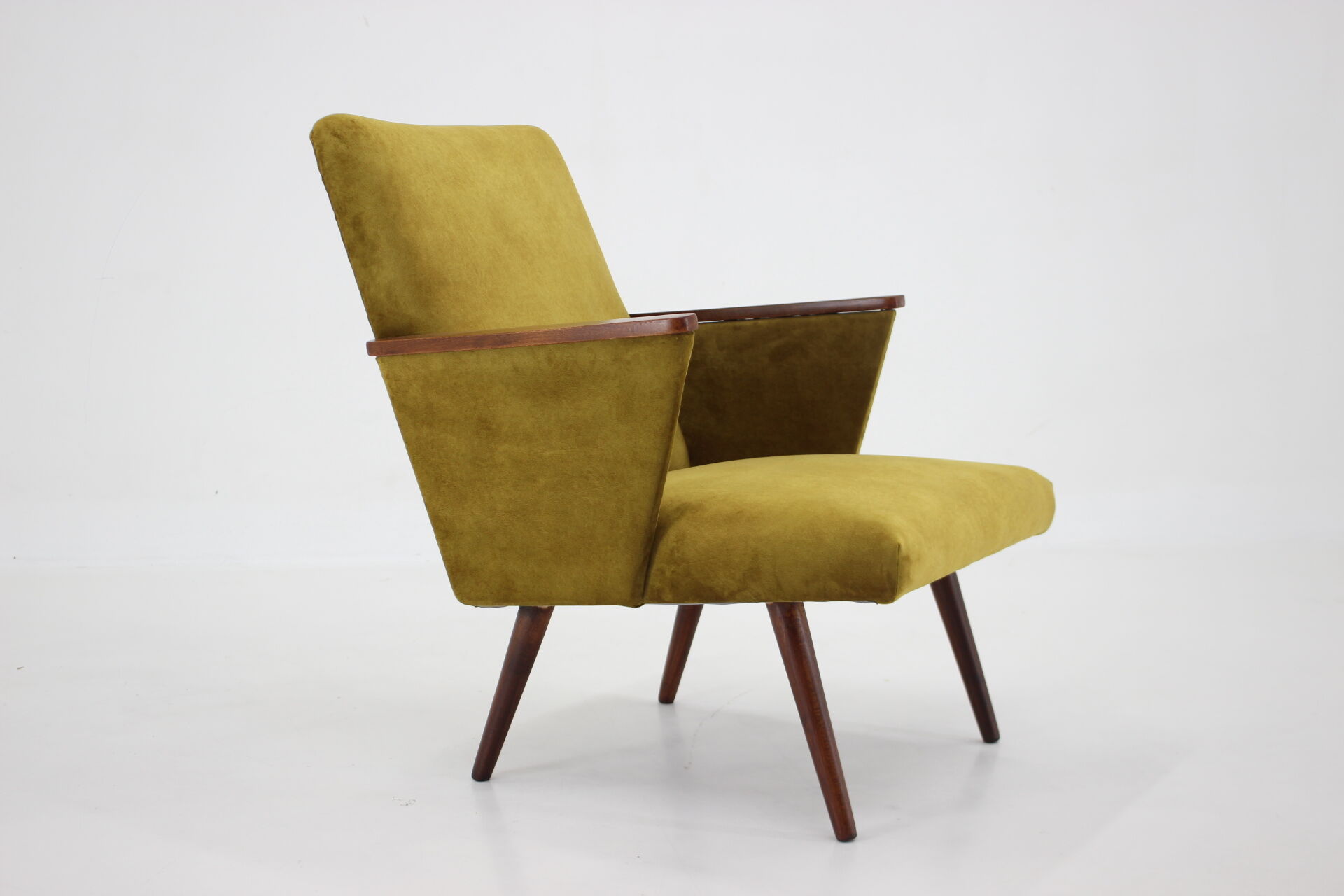 1960s Refurbished Beech Armchair, Czechoslovakia