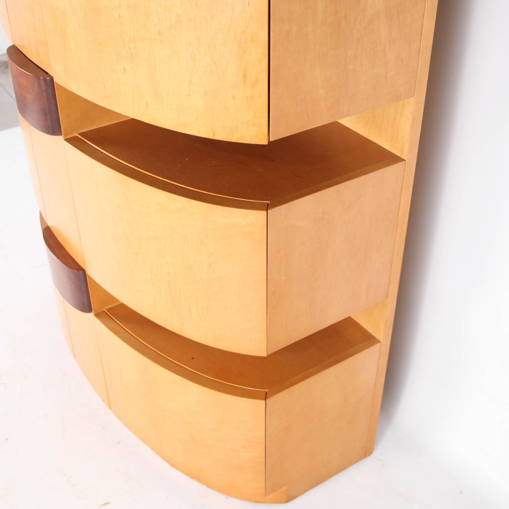 Japanese commode