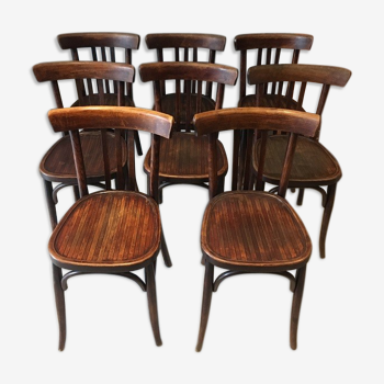 Suite of 8 old bistro chairs