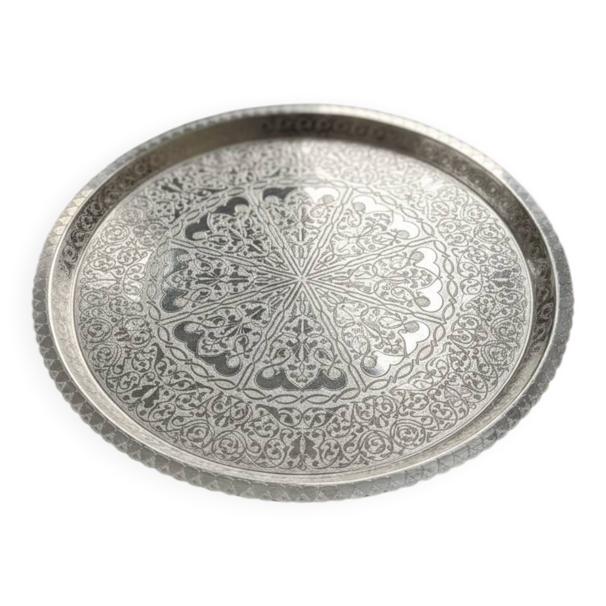 Silver-plated metal serving tray with chiseled finish #PLMR
