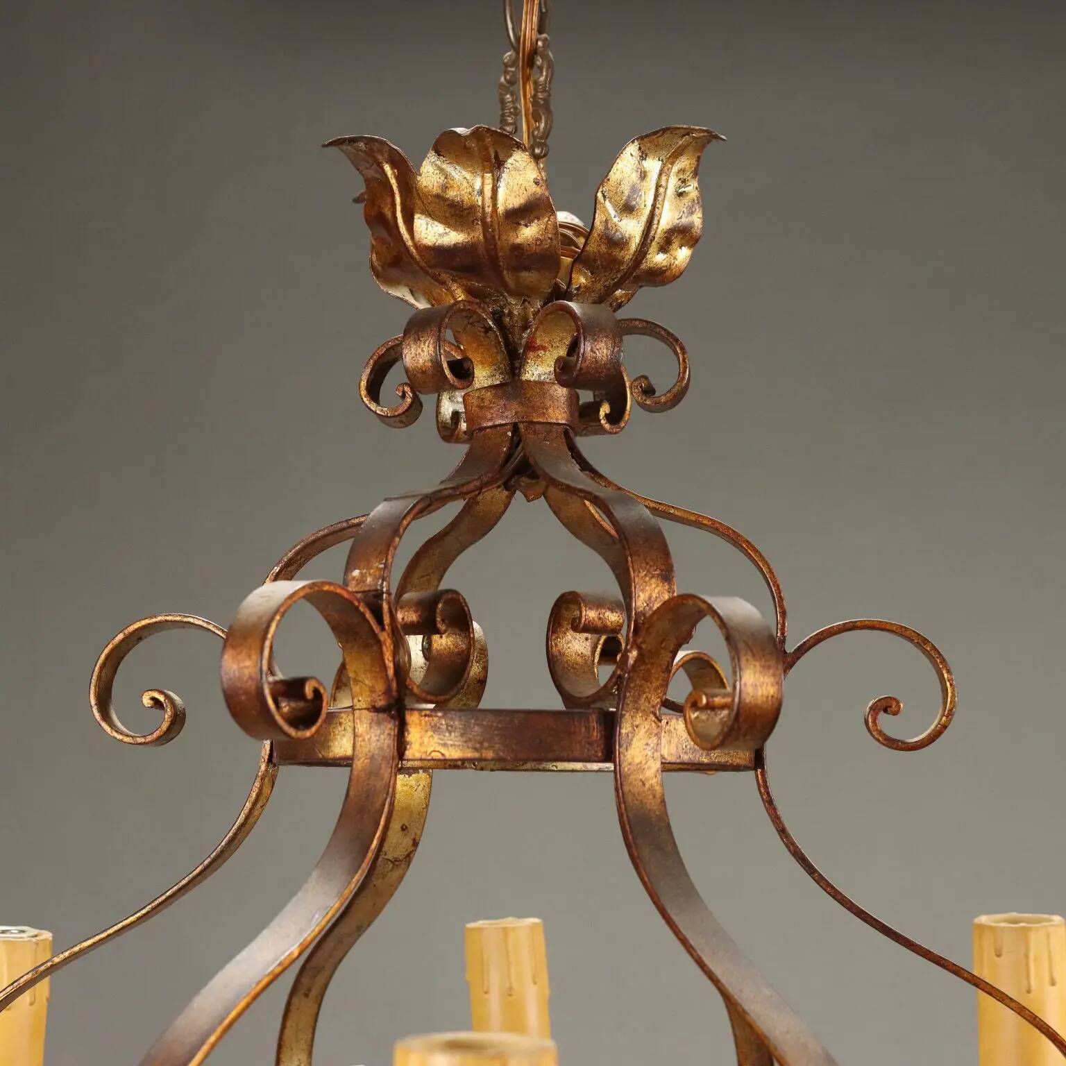 Antique chandelier in gilded iron and sheet metal, 12 lights, Italy, 20th century