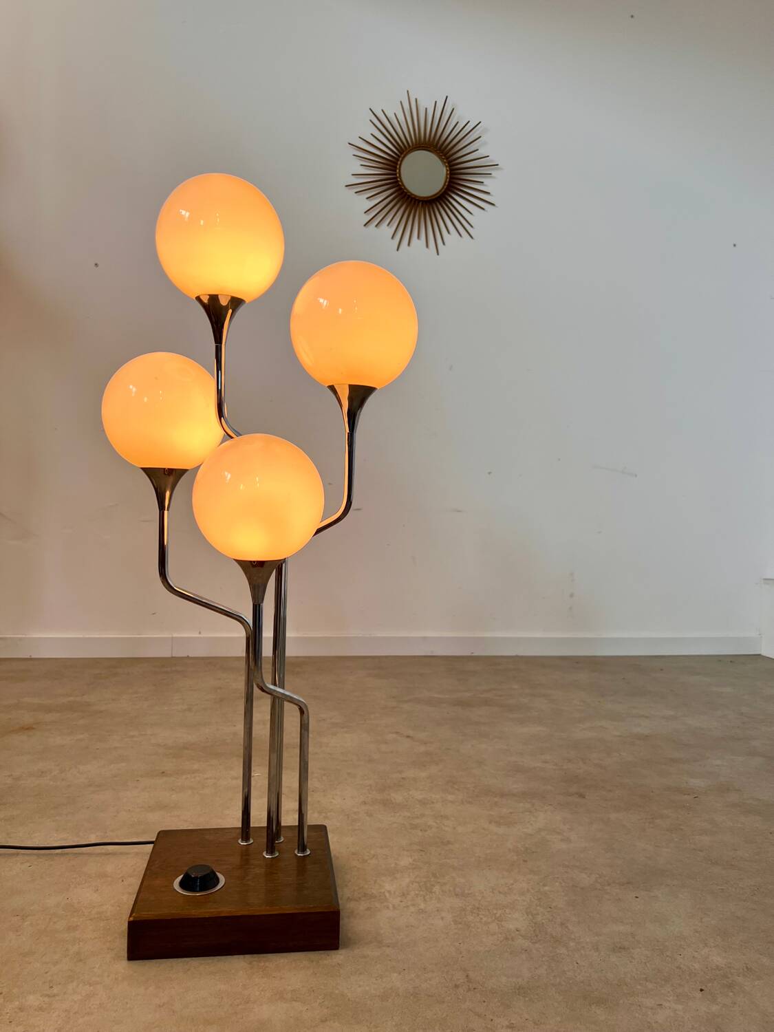 Old metal table lamp Italian design Gioffredo REGGIANI 70s vintage 4 lights