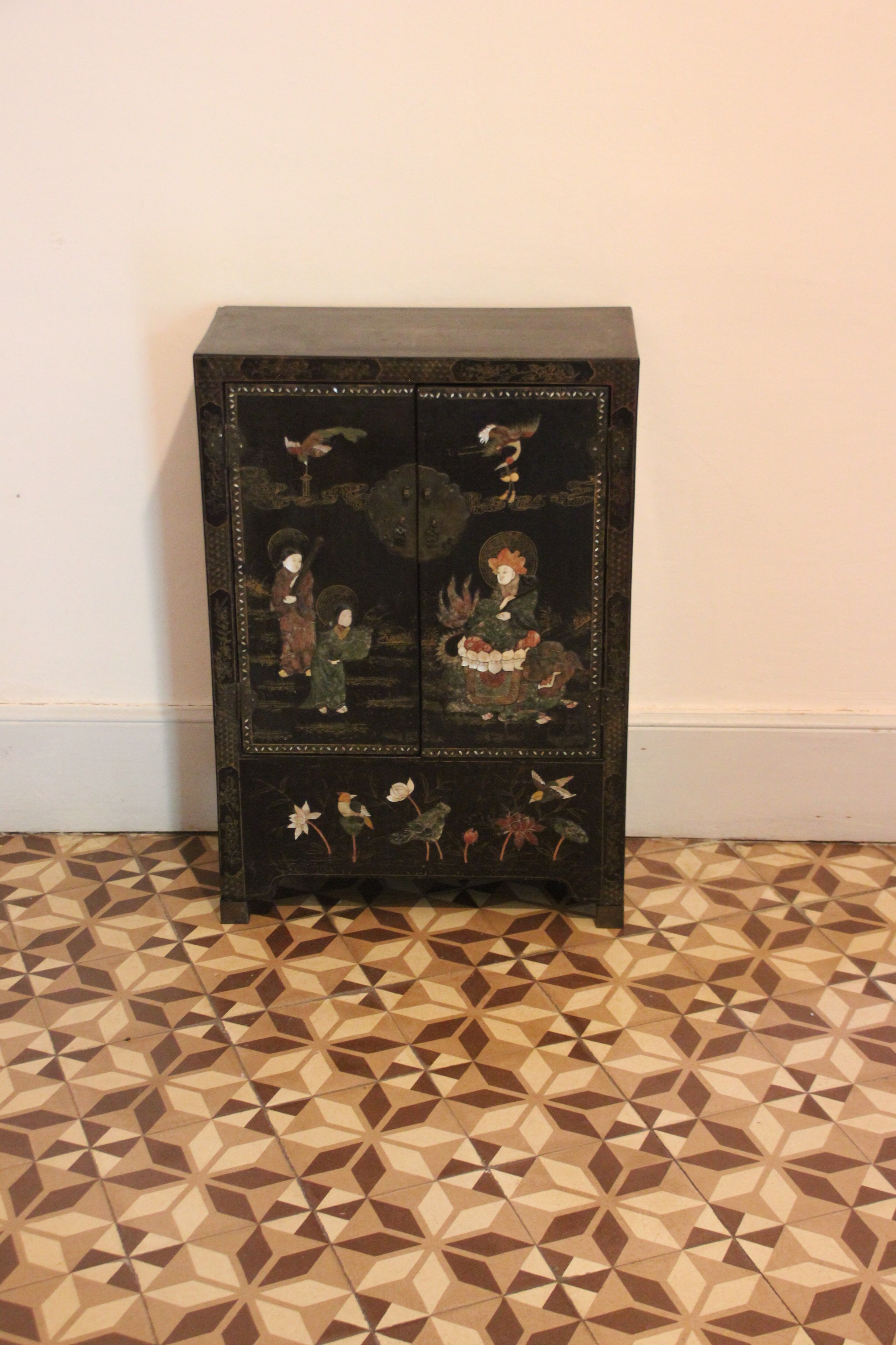 Chinese wardrobe, with mother-of-pearl inlays