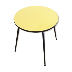 Table d'appoint en formica jaune