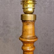Lampadaire en merisier XXe