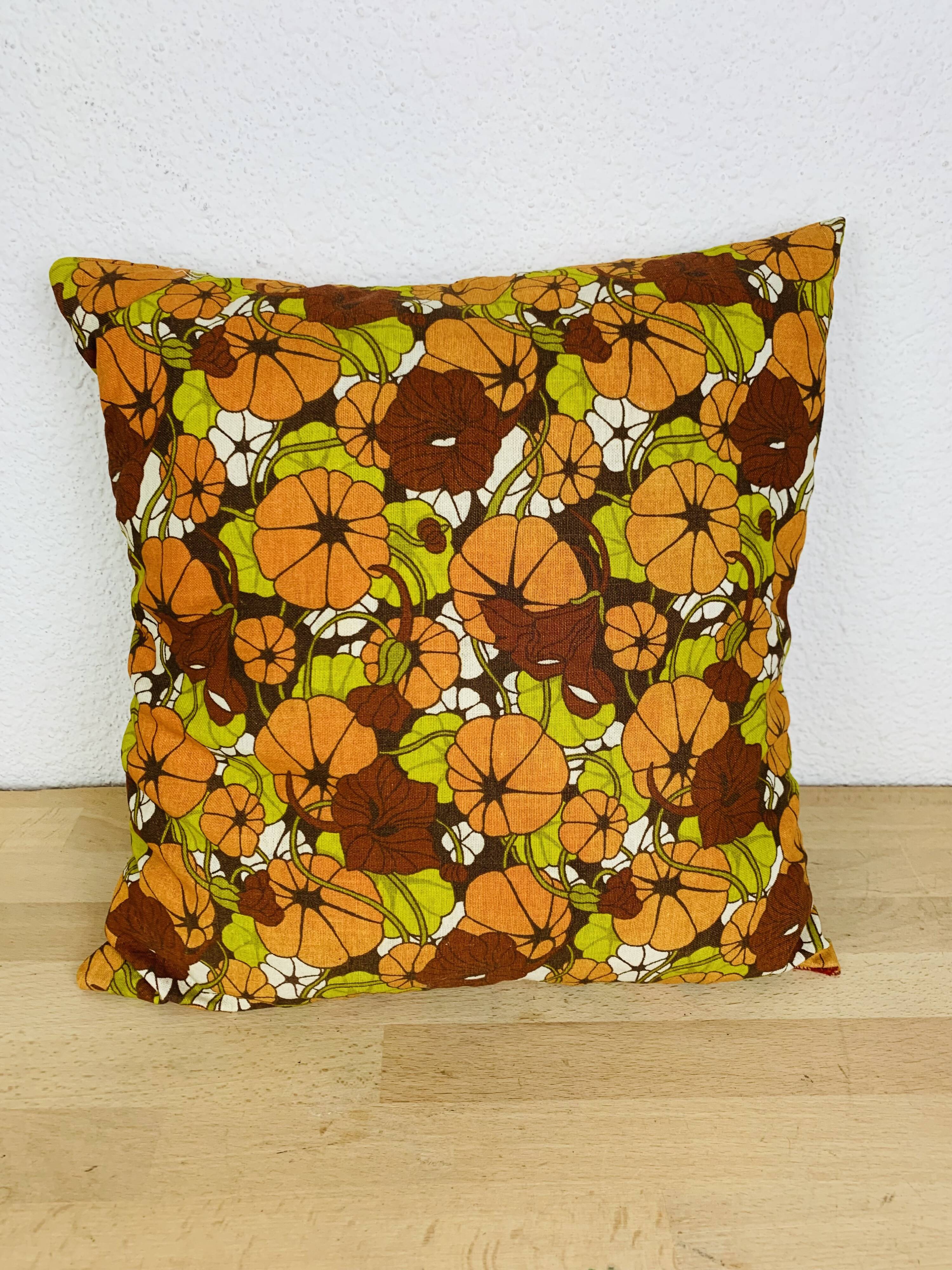 Coussin fleurs années 70 vintage 39 x 39 cm