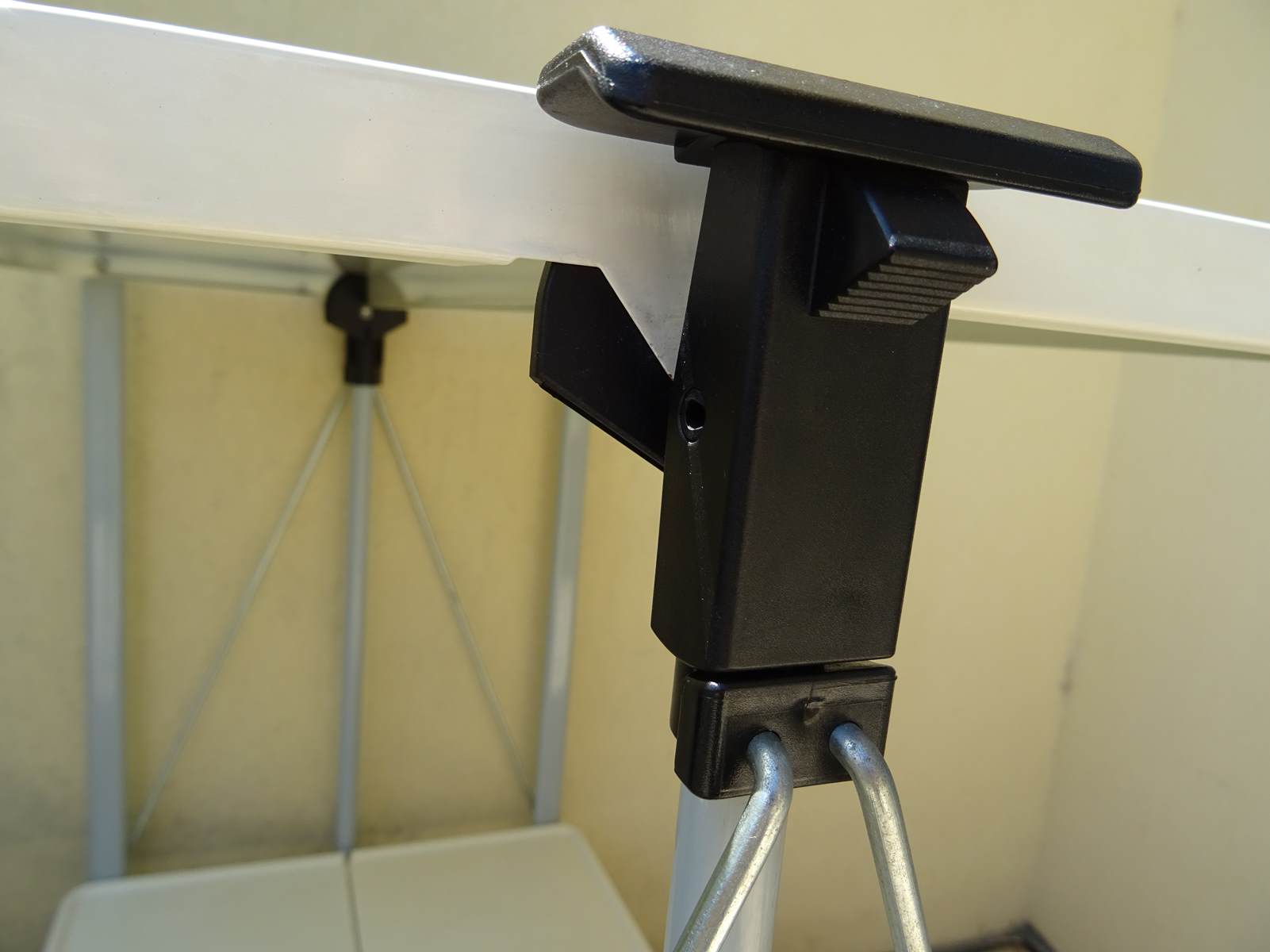 Folding rolling table served Louis Lucien Lepoix FRZ Germany