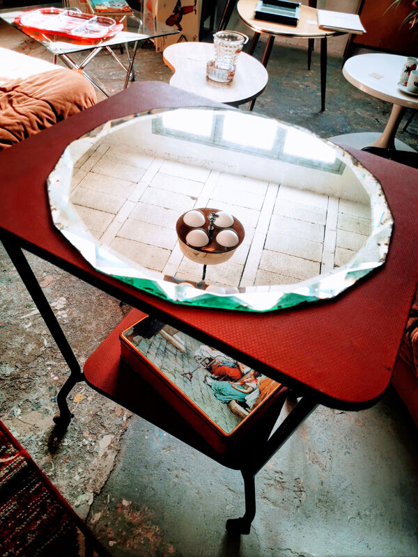 Bevelled round mirror 49cm