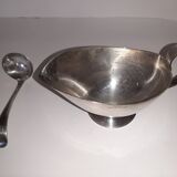 Gravy boat