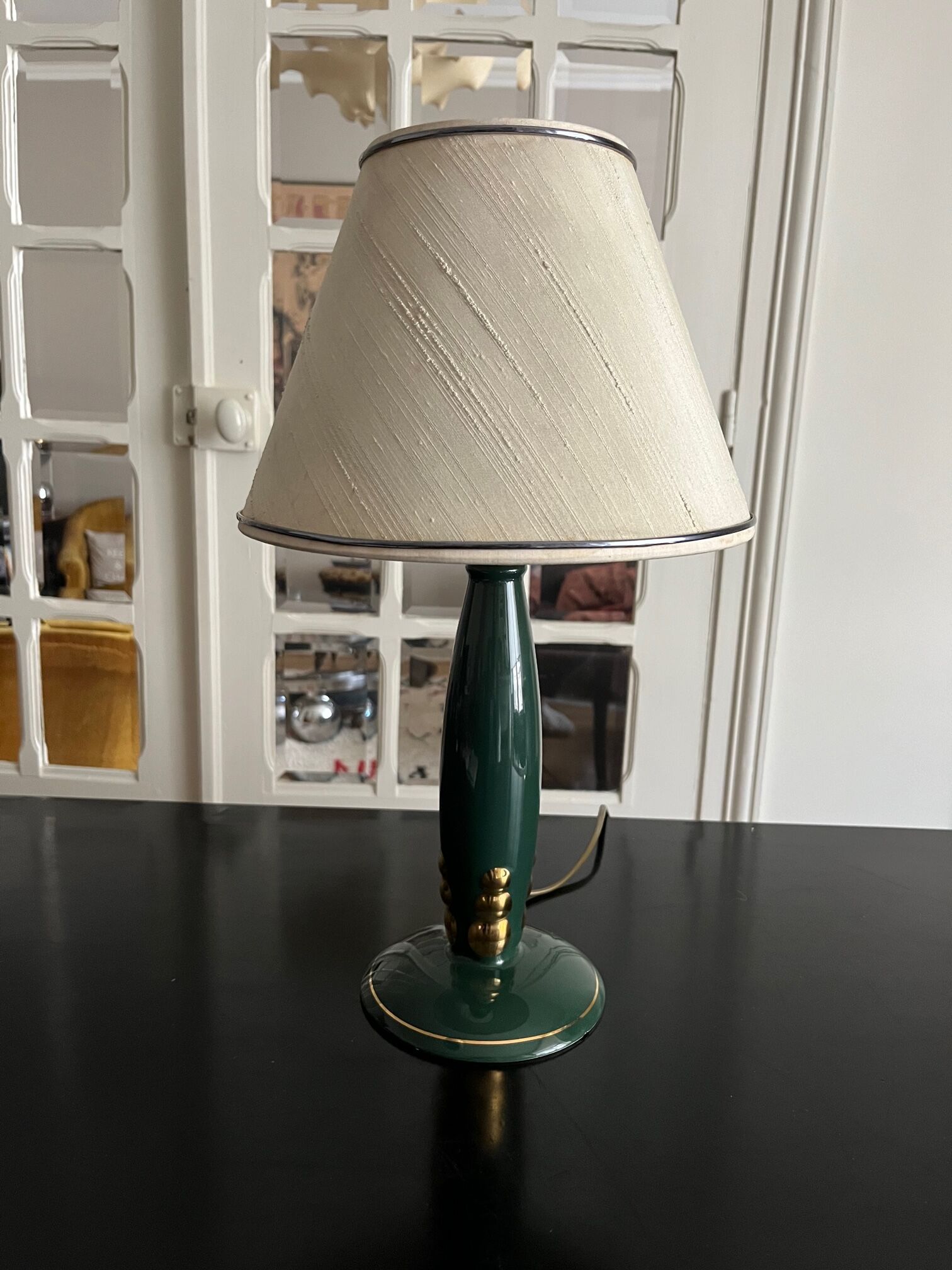 Drimmer earthenware lamp