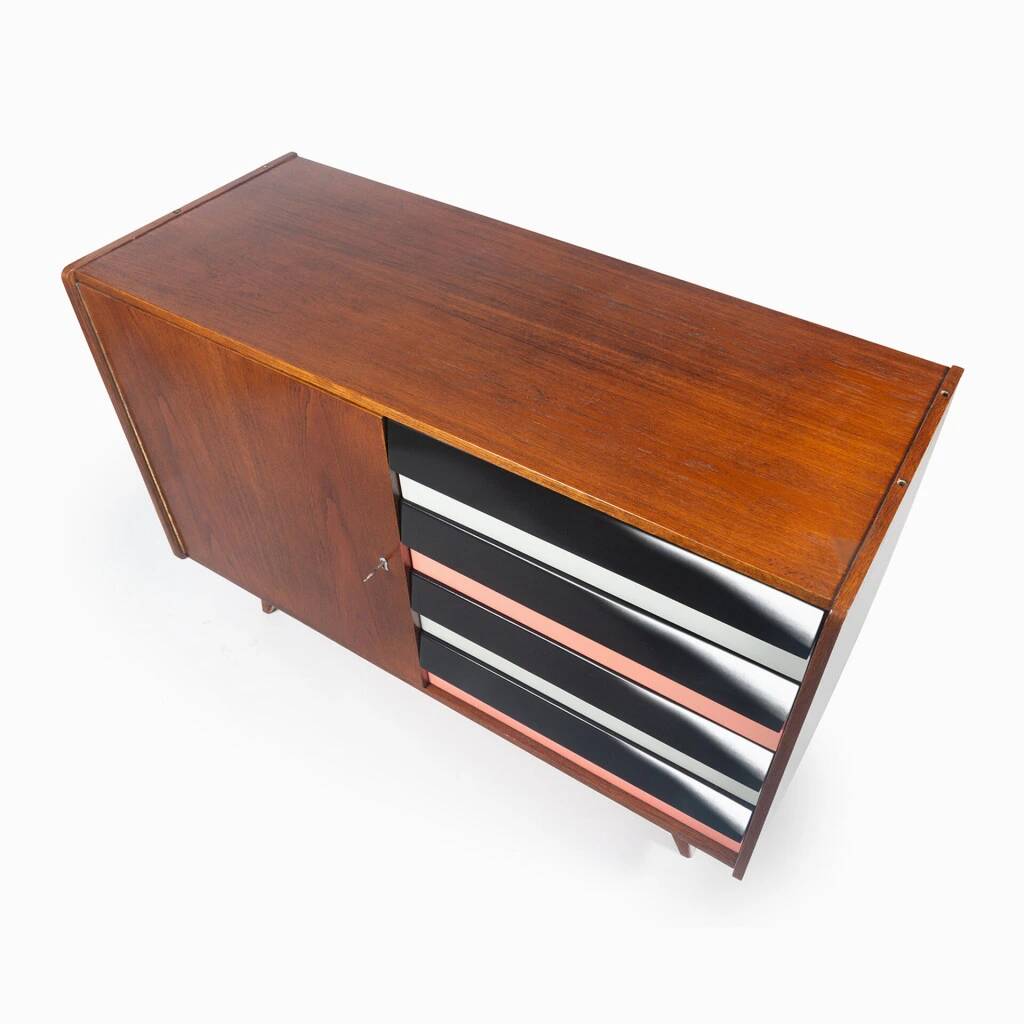 Original U-458 cabinet designed by Jiří Jiroutek in 1958
