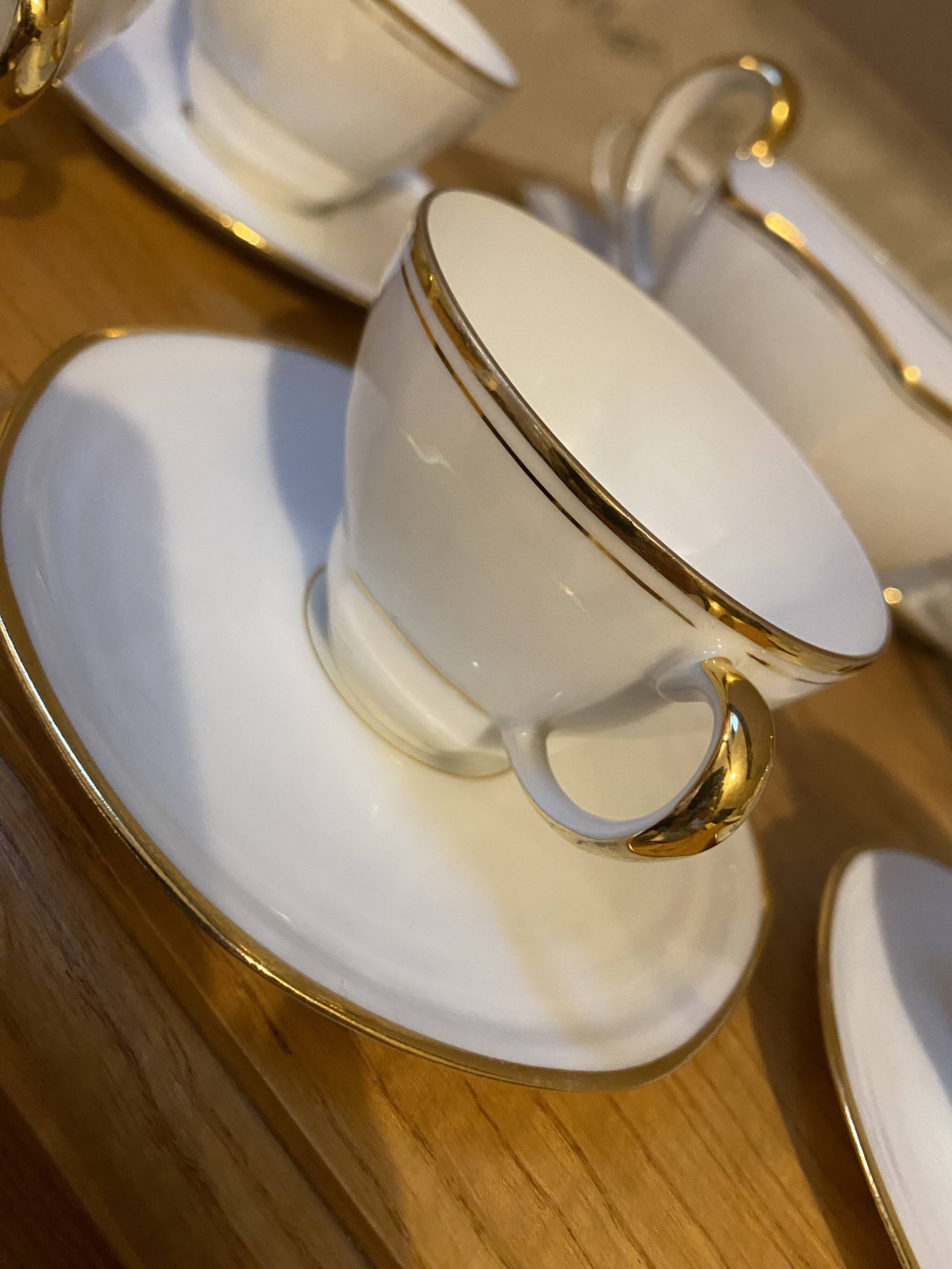 Exceptional Tea/Coffee Service Limoges – E. Galtier – 27 pieces – Fine Gold –