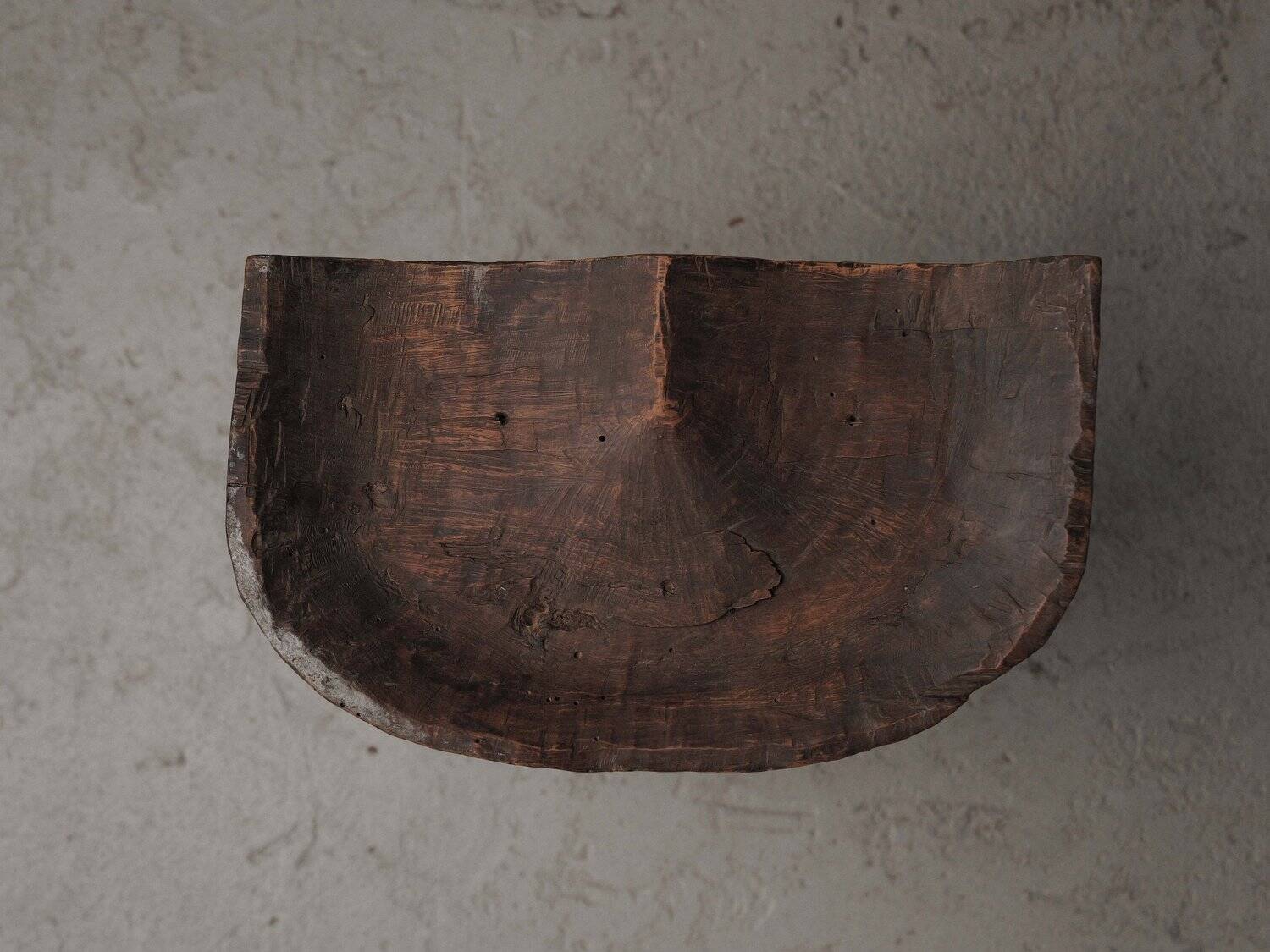 Milking stool in solid wood, Folk art, Cévennes, around 1900