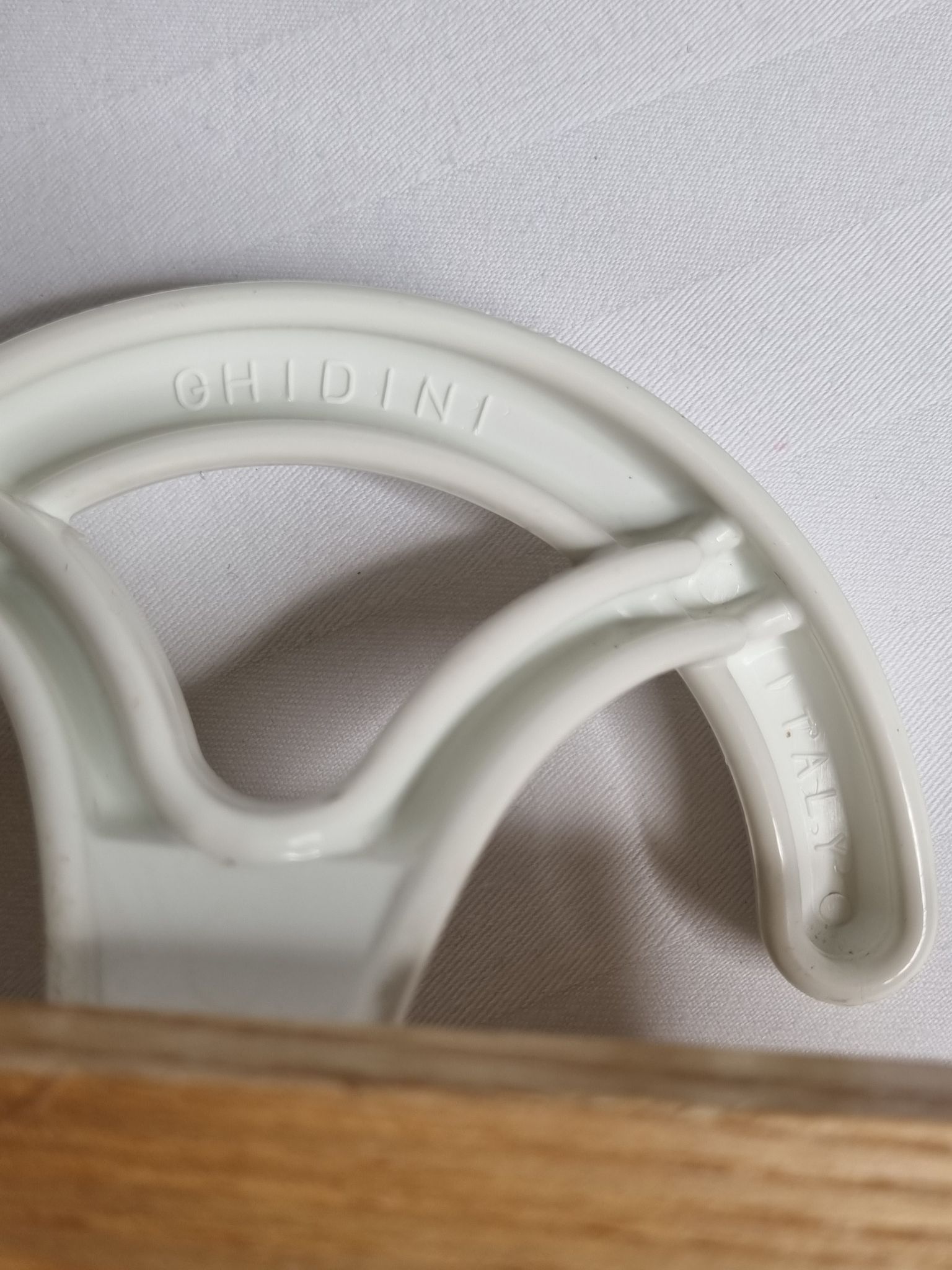 Portemanteau mural vintage "Ghidini Italy", deux patères, 42 cm