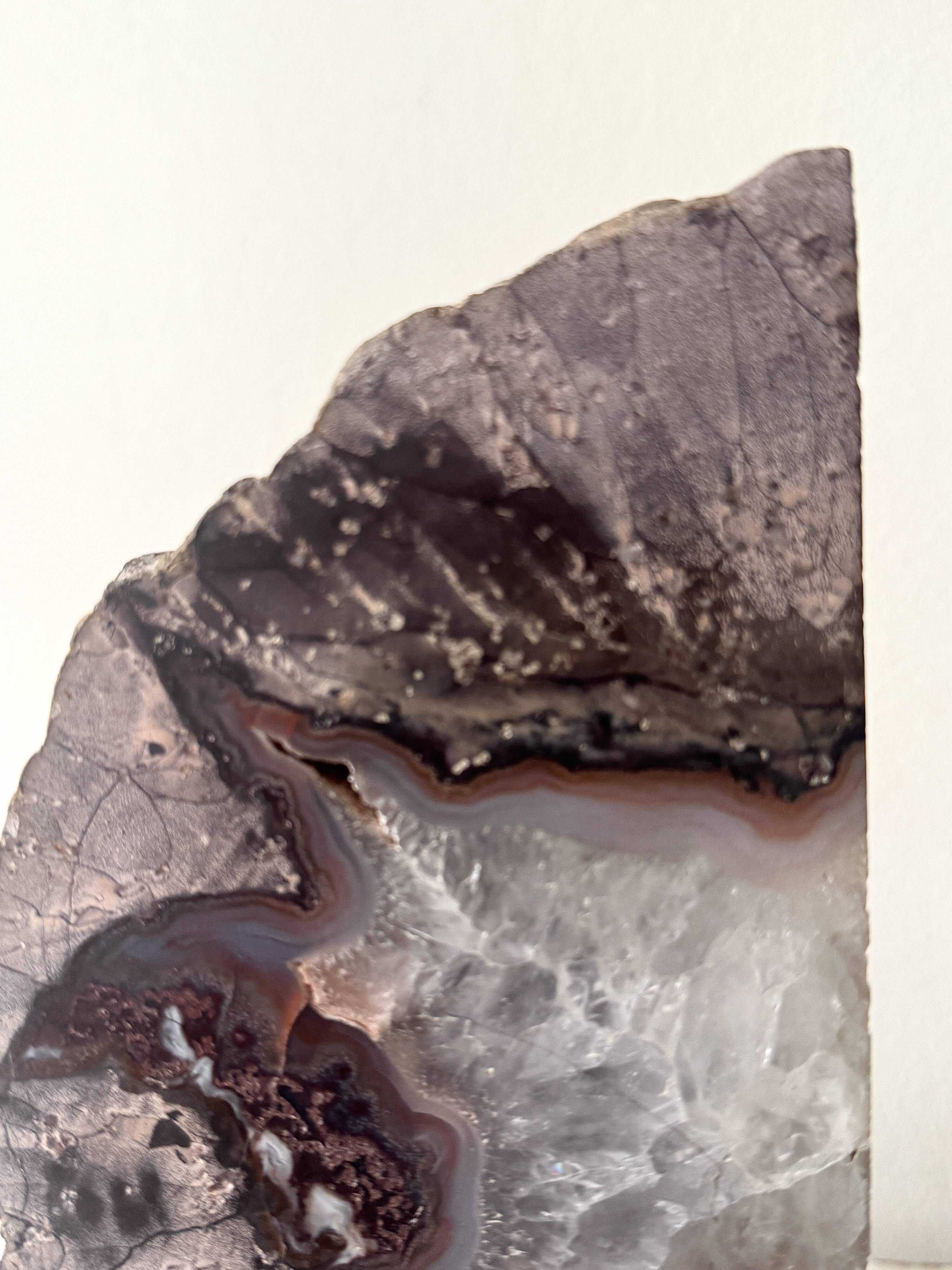 Mineral bookends made of genuine agate stone.