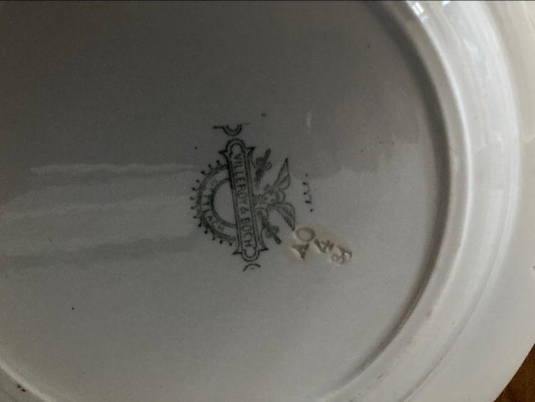 Lot 2 hollow plates Villeroy and Boch