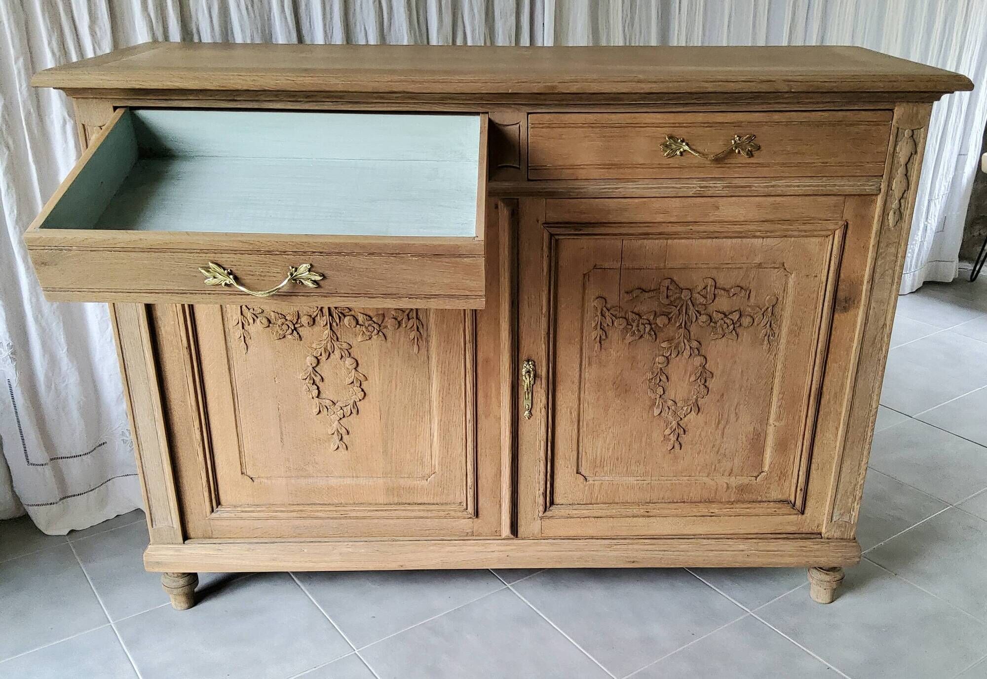 Art Nouveau buffet