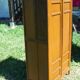 Armoire parisienne avec penderie