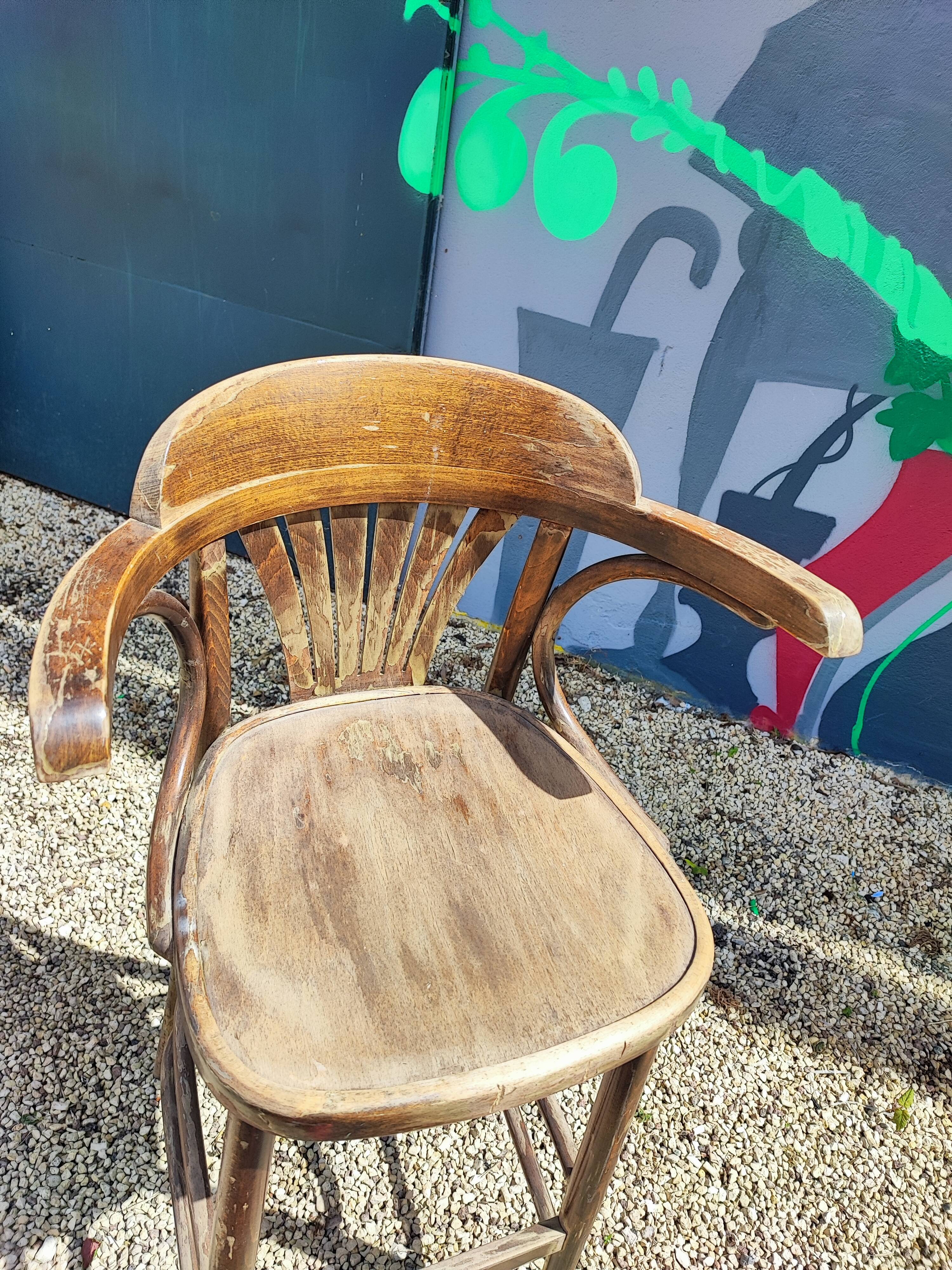 Tabouret de bar en bois courbé