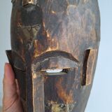 Masque africain sculté