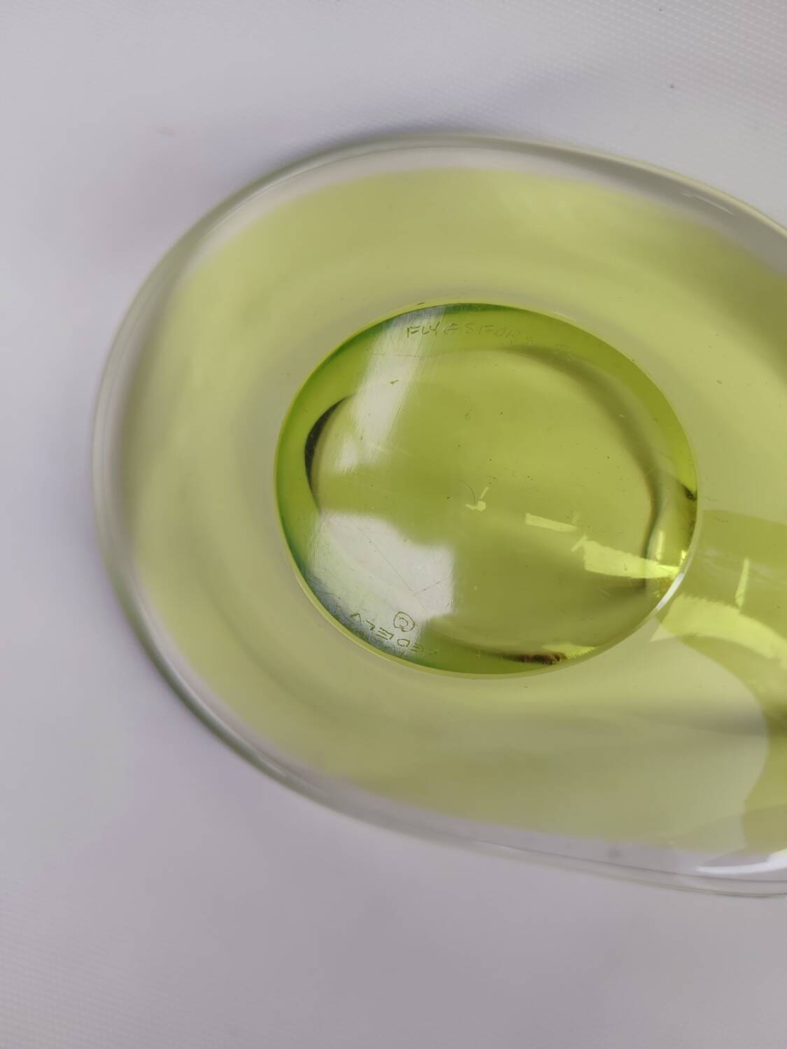 Glass bowl by Paul Kedelv, for flygsfors, 1960s.