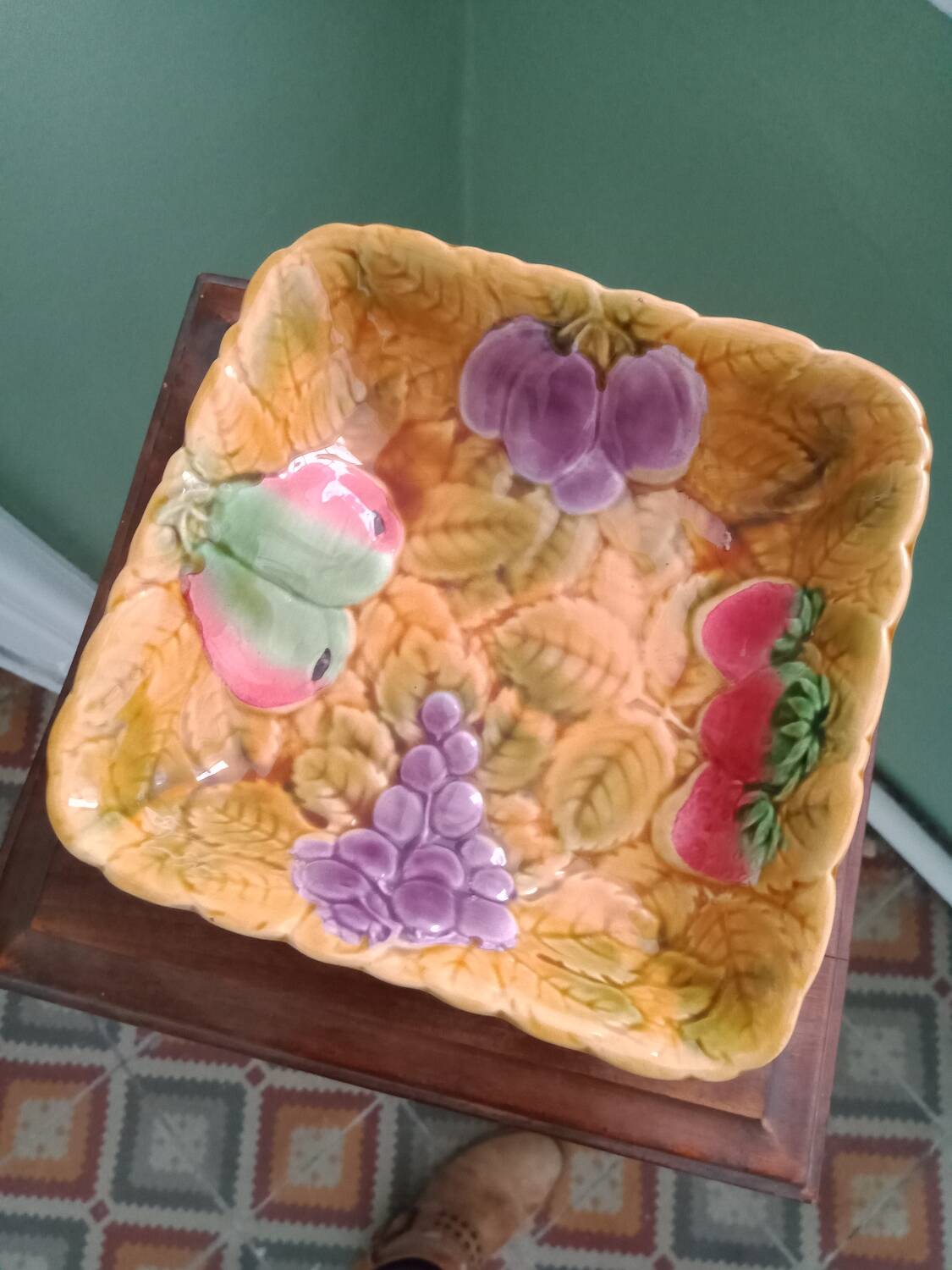 Square barbotine dish from Sarreguemines