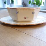St Amand porcelain sauceboat