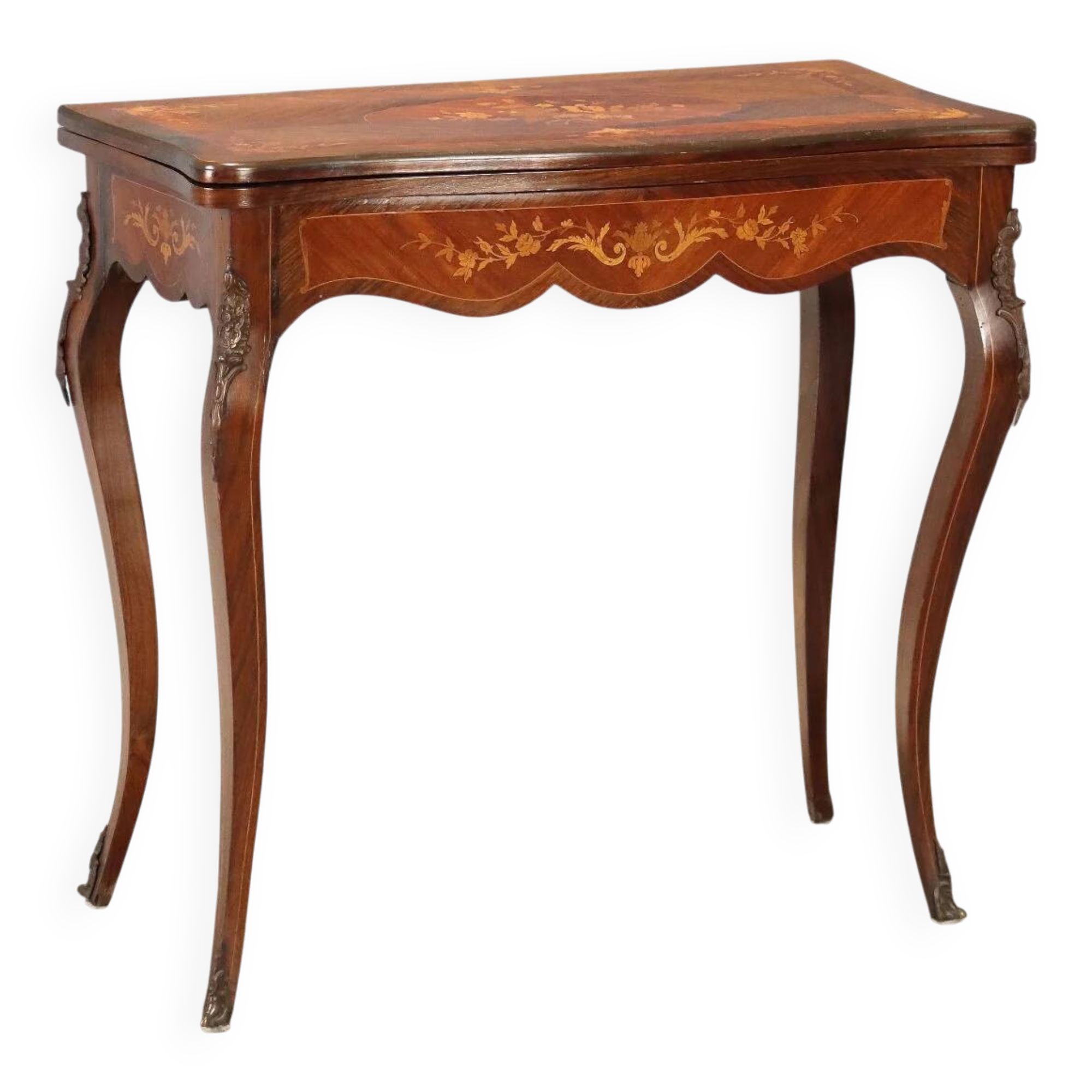 Game table in Indian rosewood and mahogany