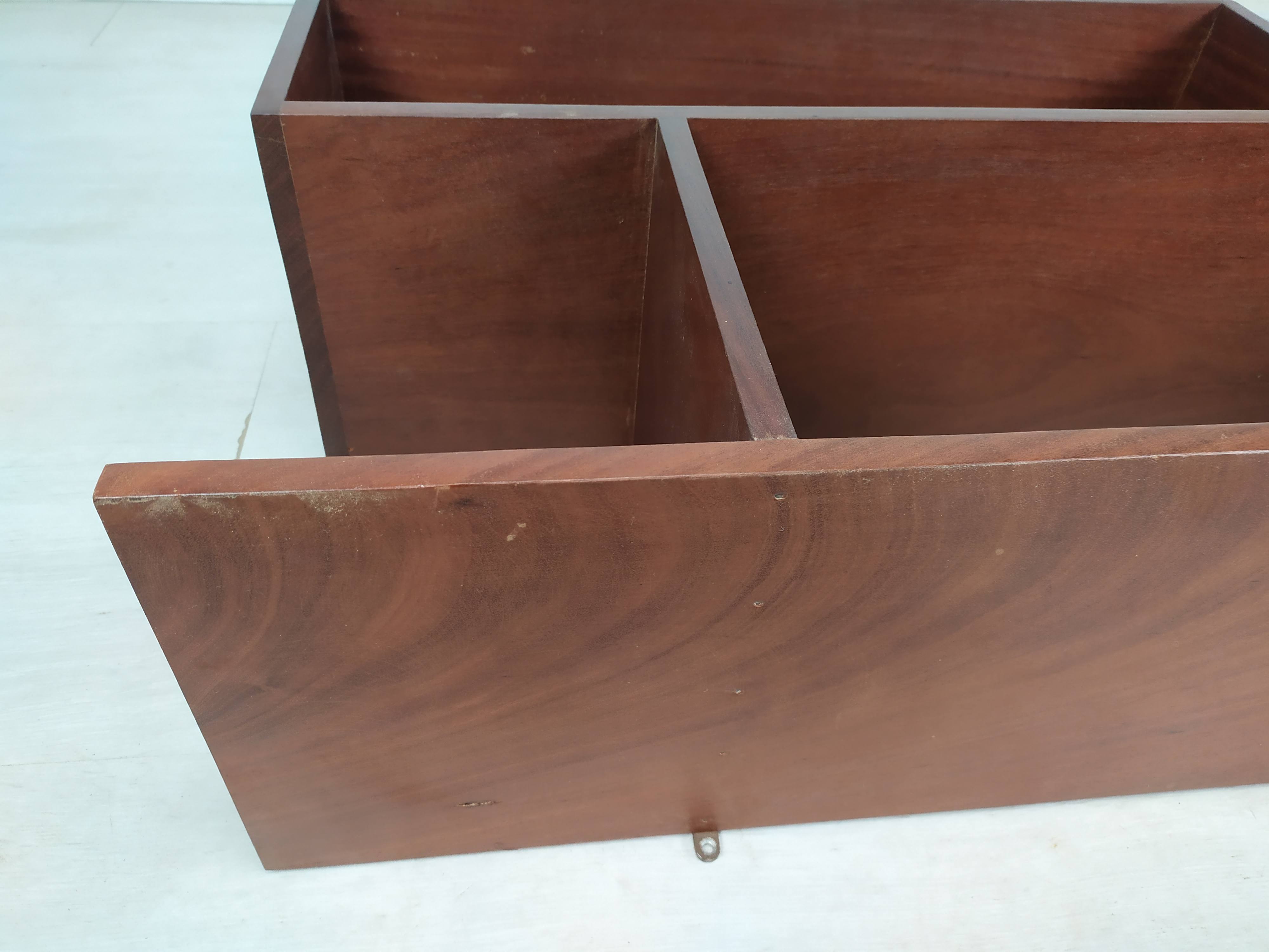 Vintage wall shelf accawed