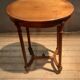 Gueridon oval  style Louis XVI