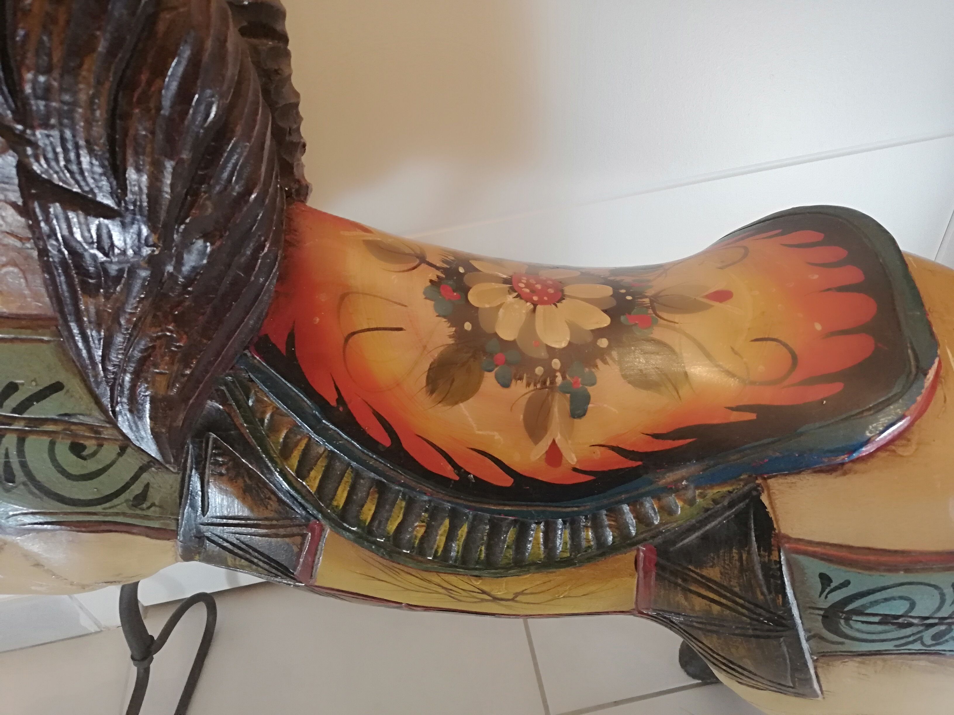 Cheval cabré de manège ou de carrousel forain en bois