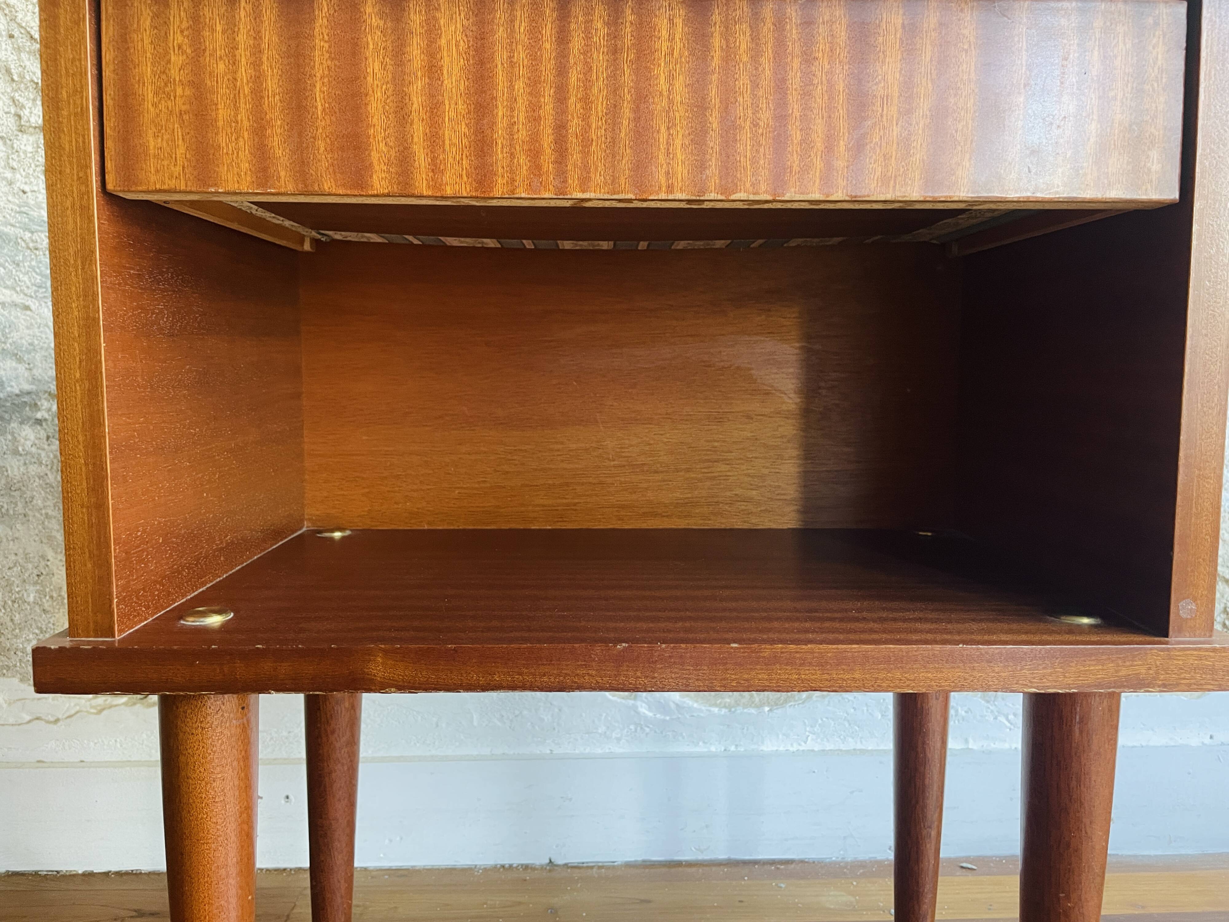 Table de chevet vintage