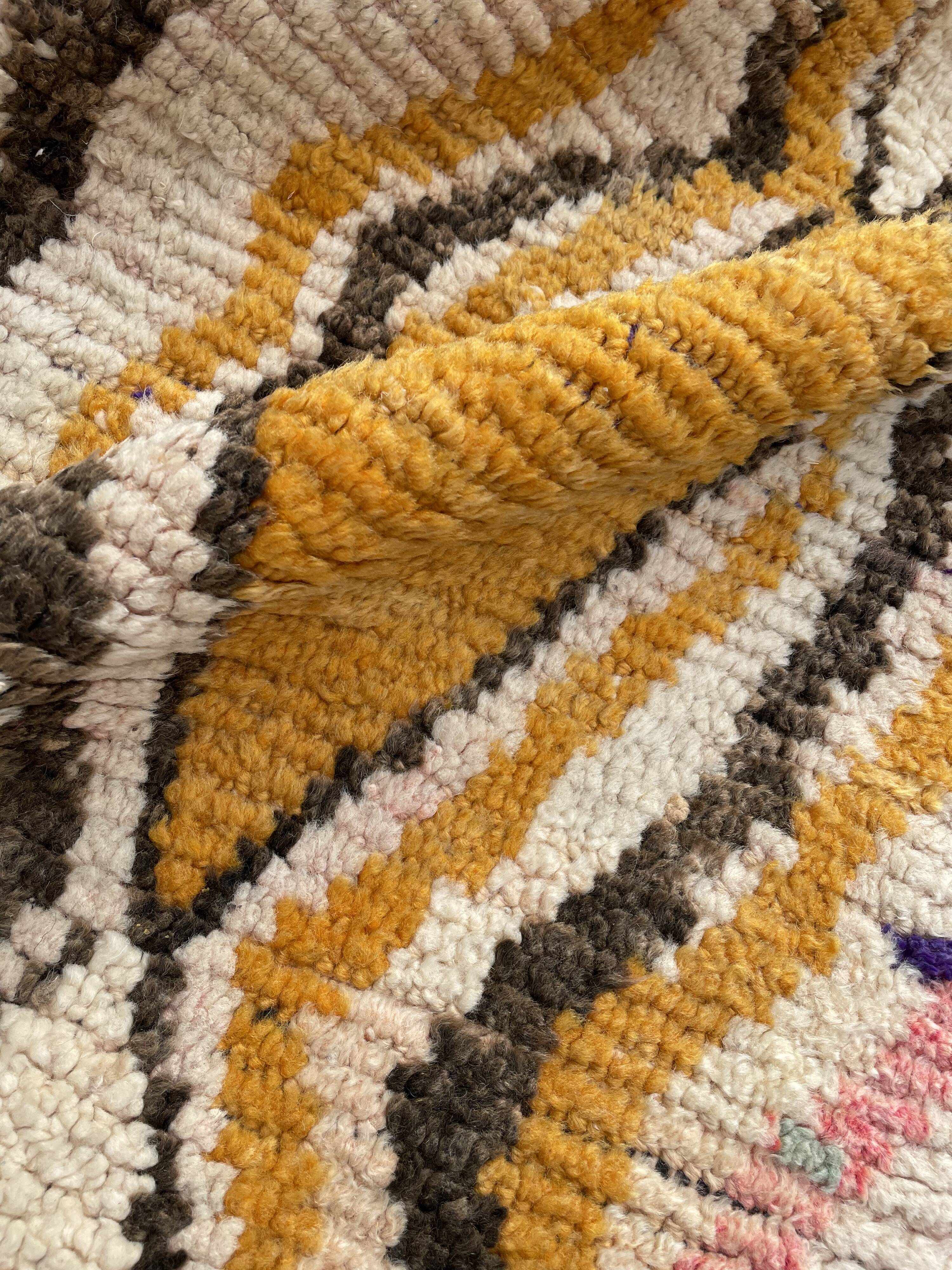 Carpet berber Boujaad corridor