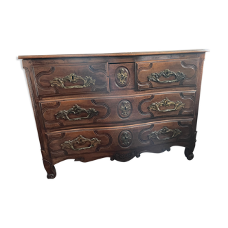 Louis xv period chest of drawers in walnut crossbow style