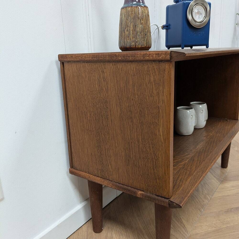 small vintage library