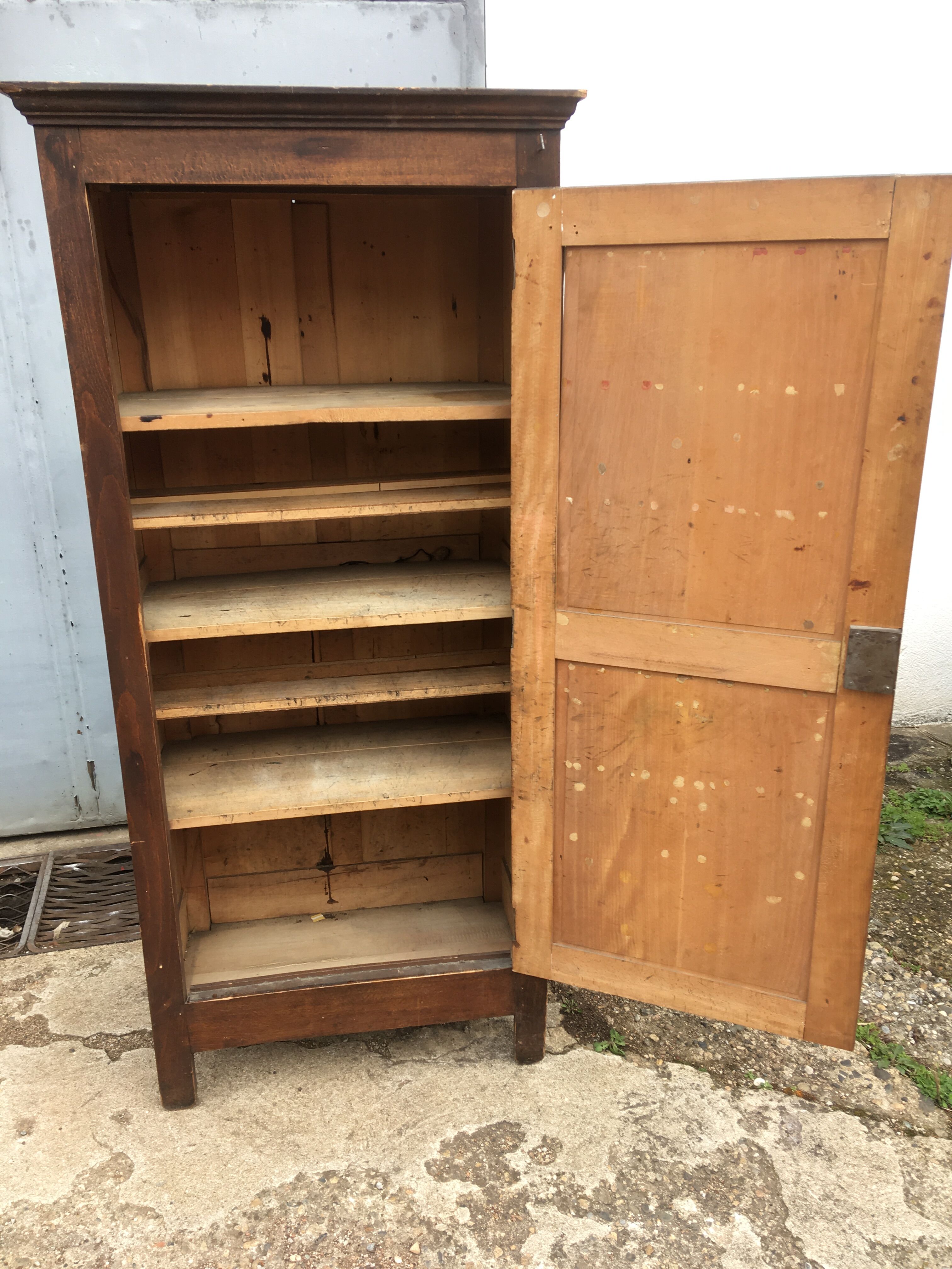 Wardrobe vintage door