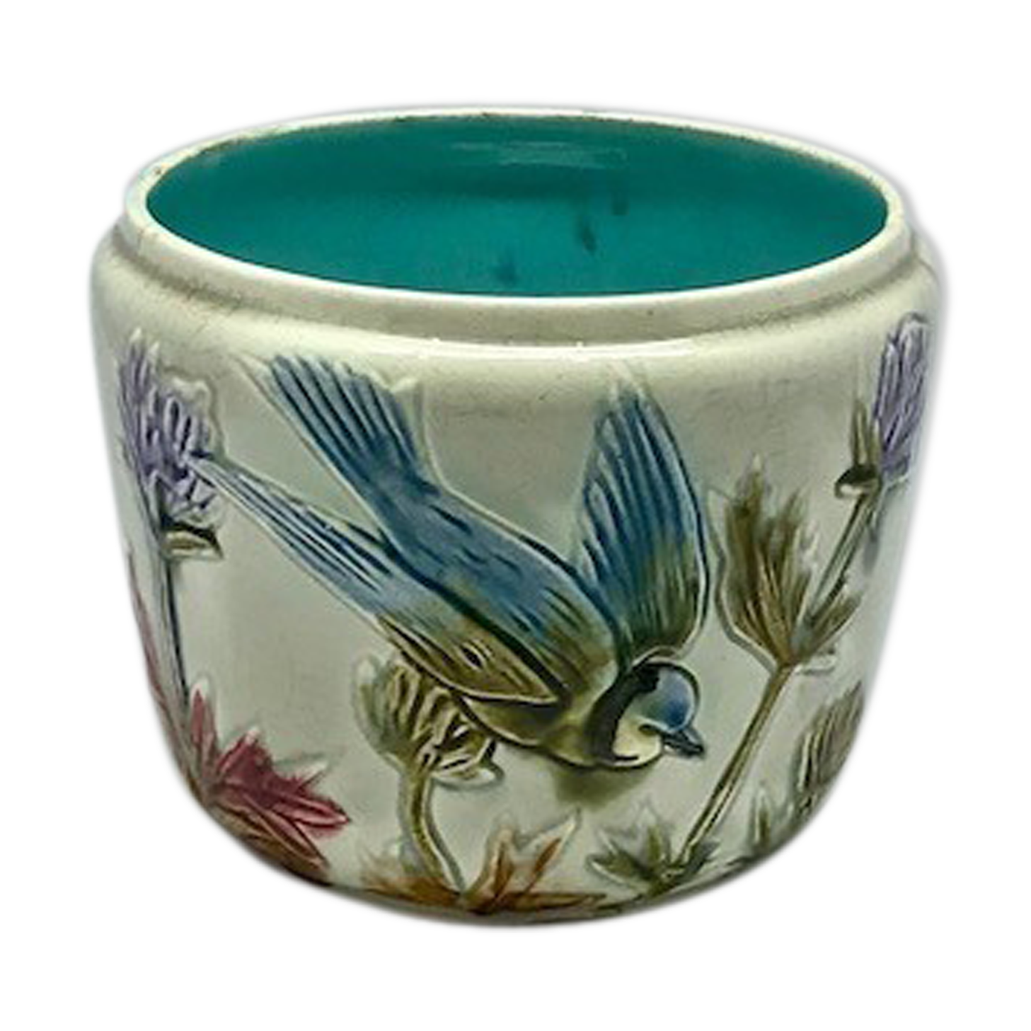 Small pot-pot in dabbling