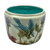 Small pot-pot in dabbling