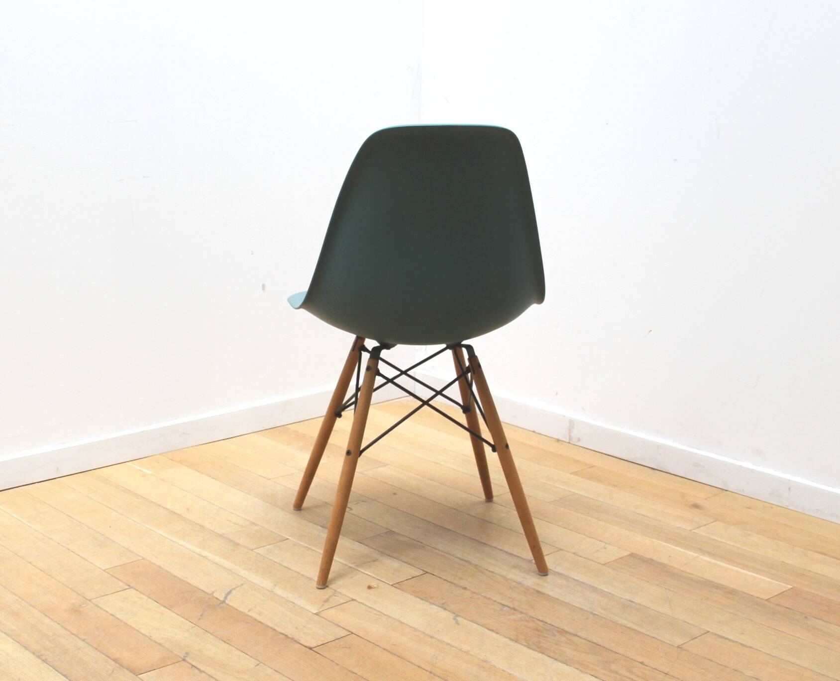 DSW chair, Charles & Ray Eames, Vitra