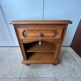 TABLE DE CHEVET