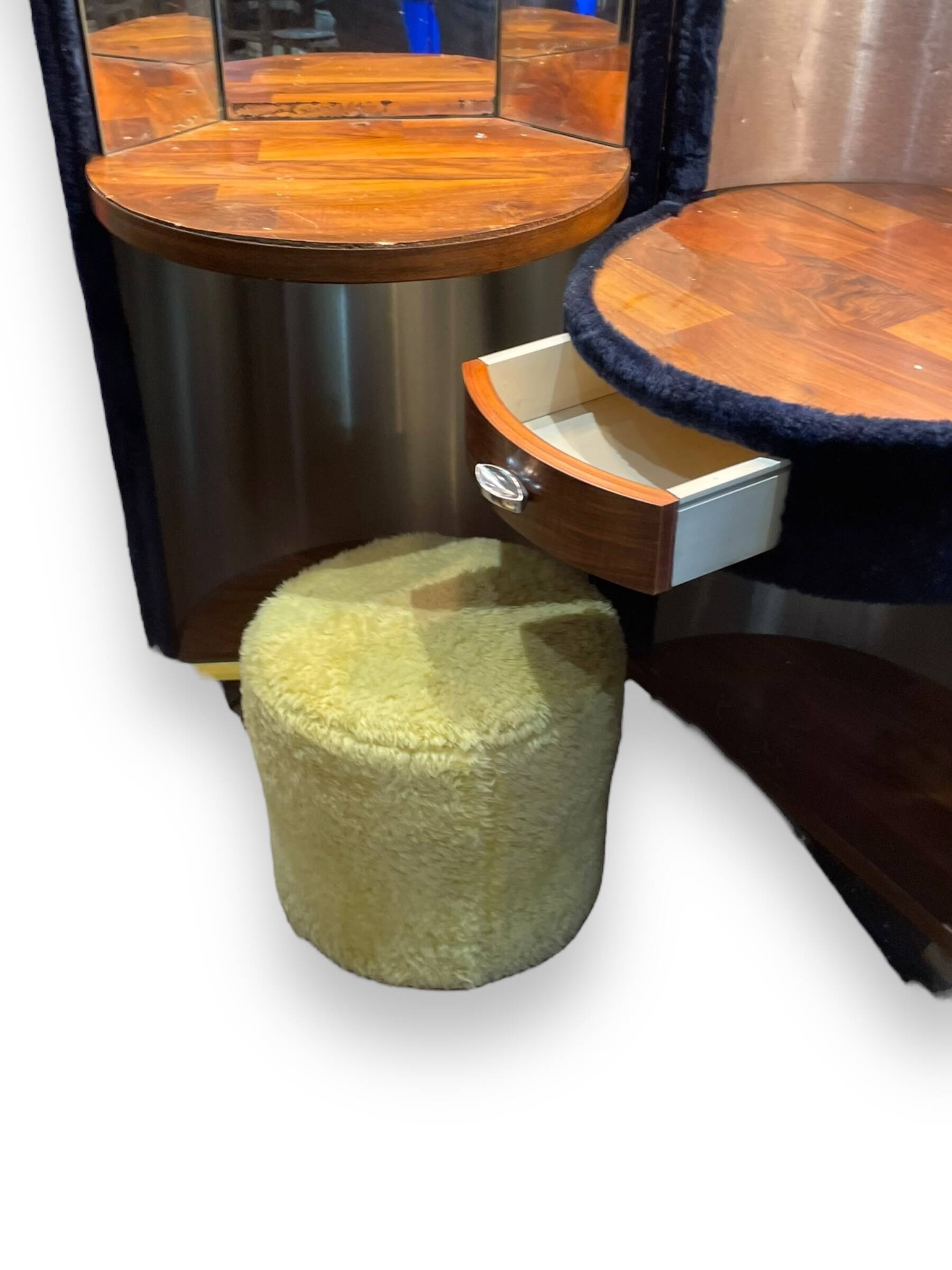 Cylindrical Dressing Table Roche bobois 70