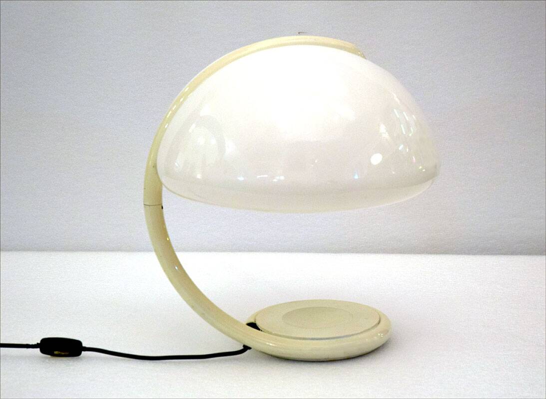 o Martinelli Serpente table lamp from the 1960s