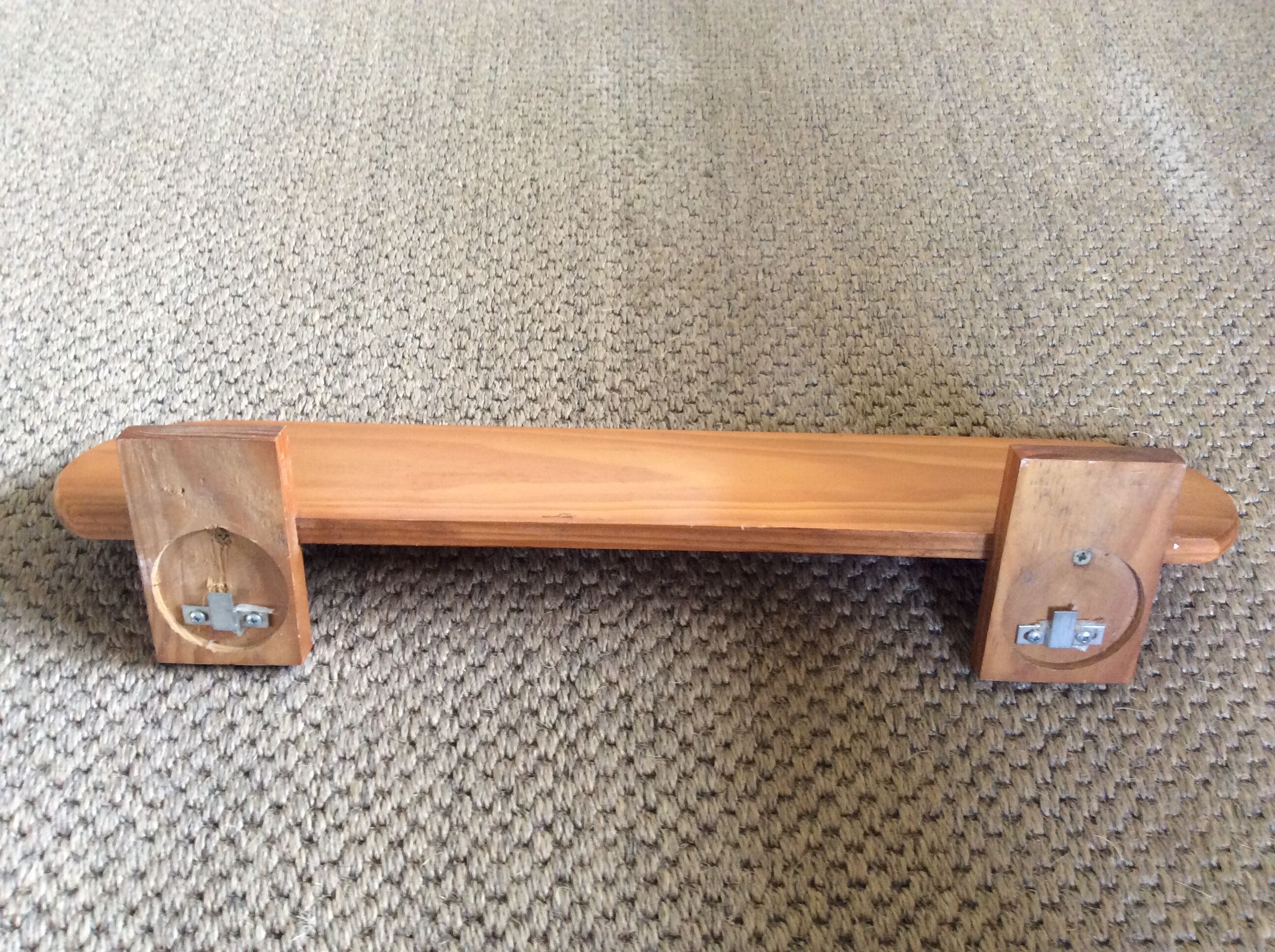 Bathroom shelf