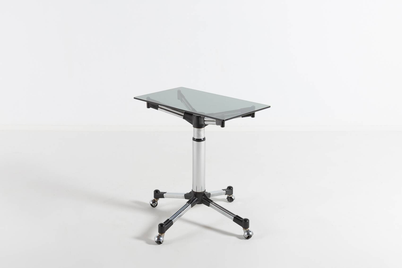 Brevettato side table from 1970’s, Italy