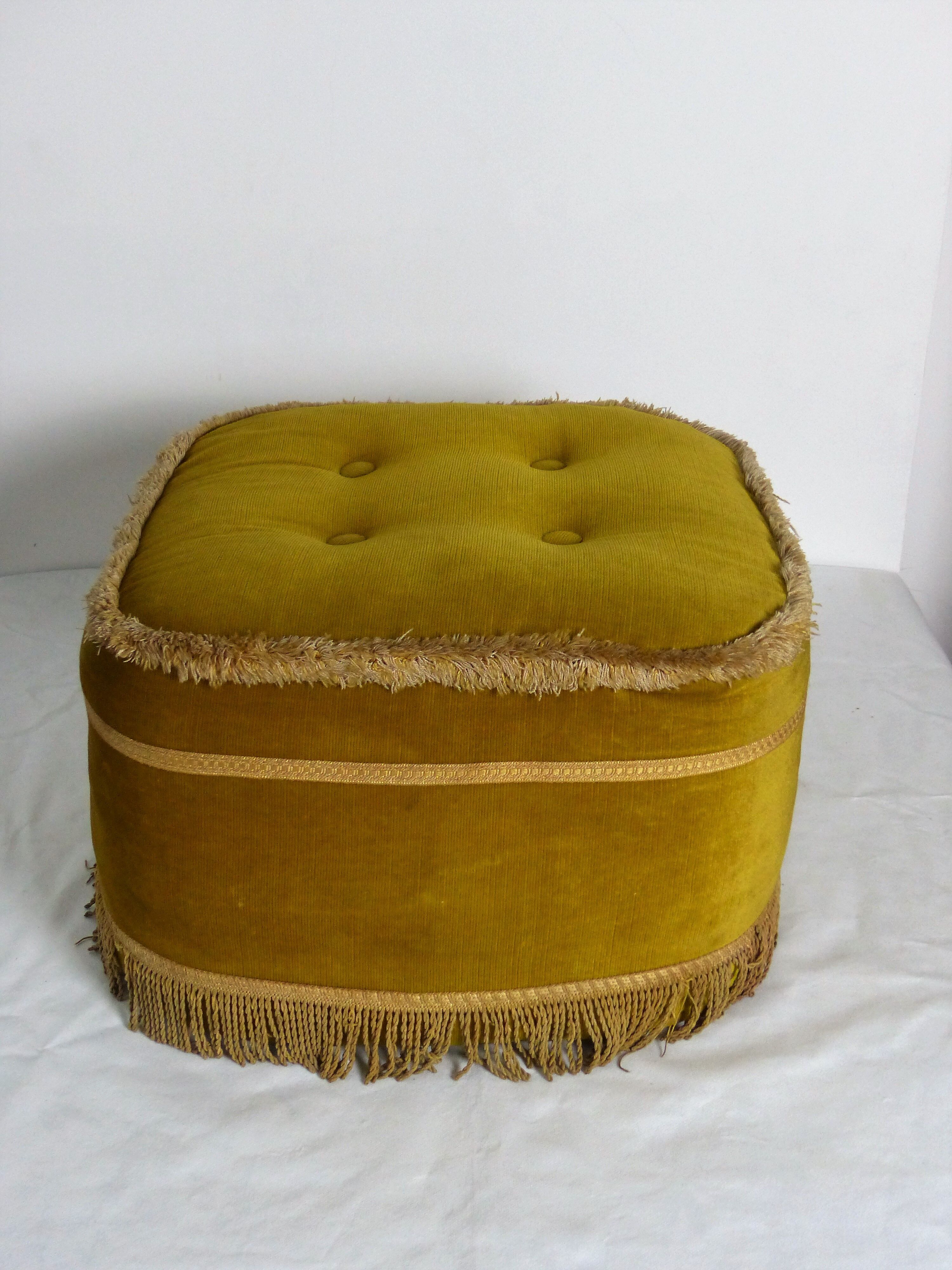 Ottoman velvet pouf